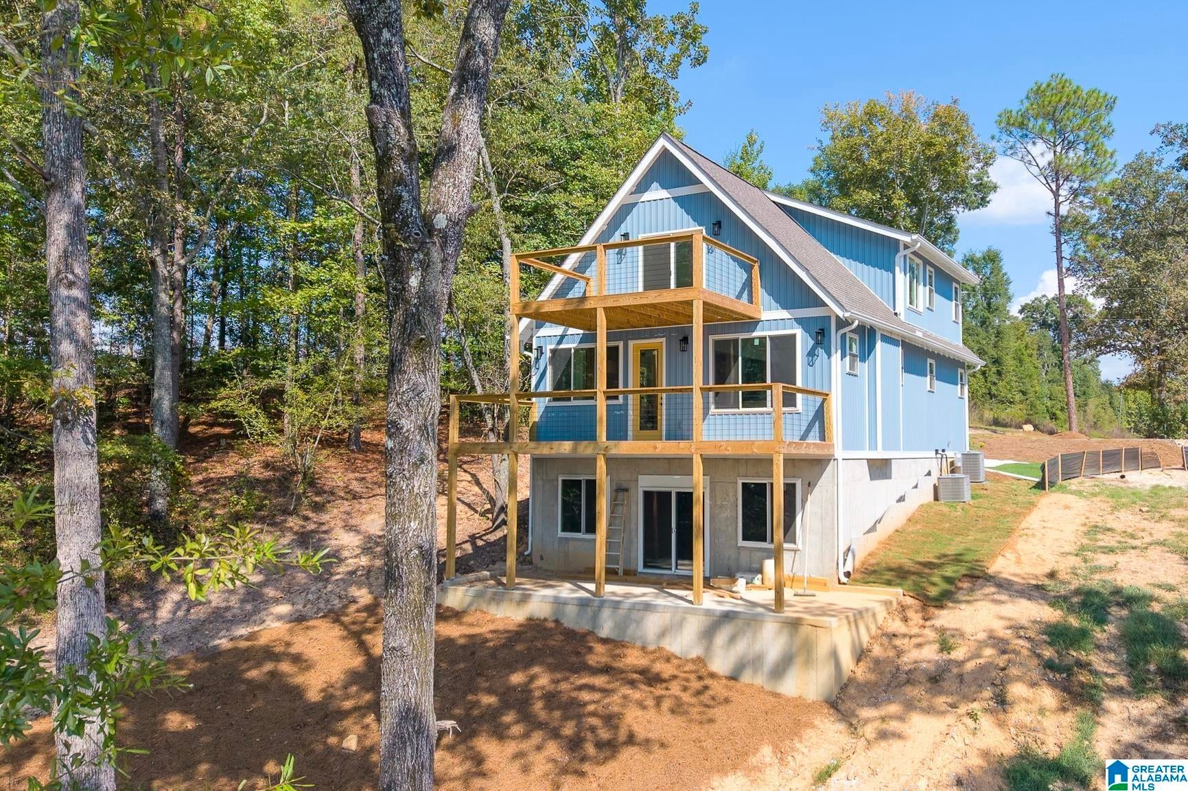 1132 GLADE ROAD