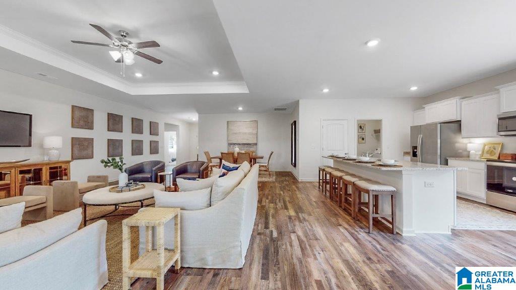 412 DEWITT CIRCLE