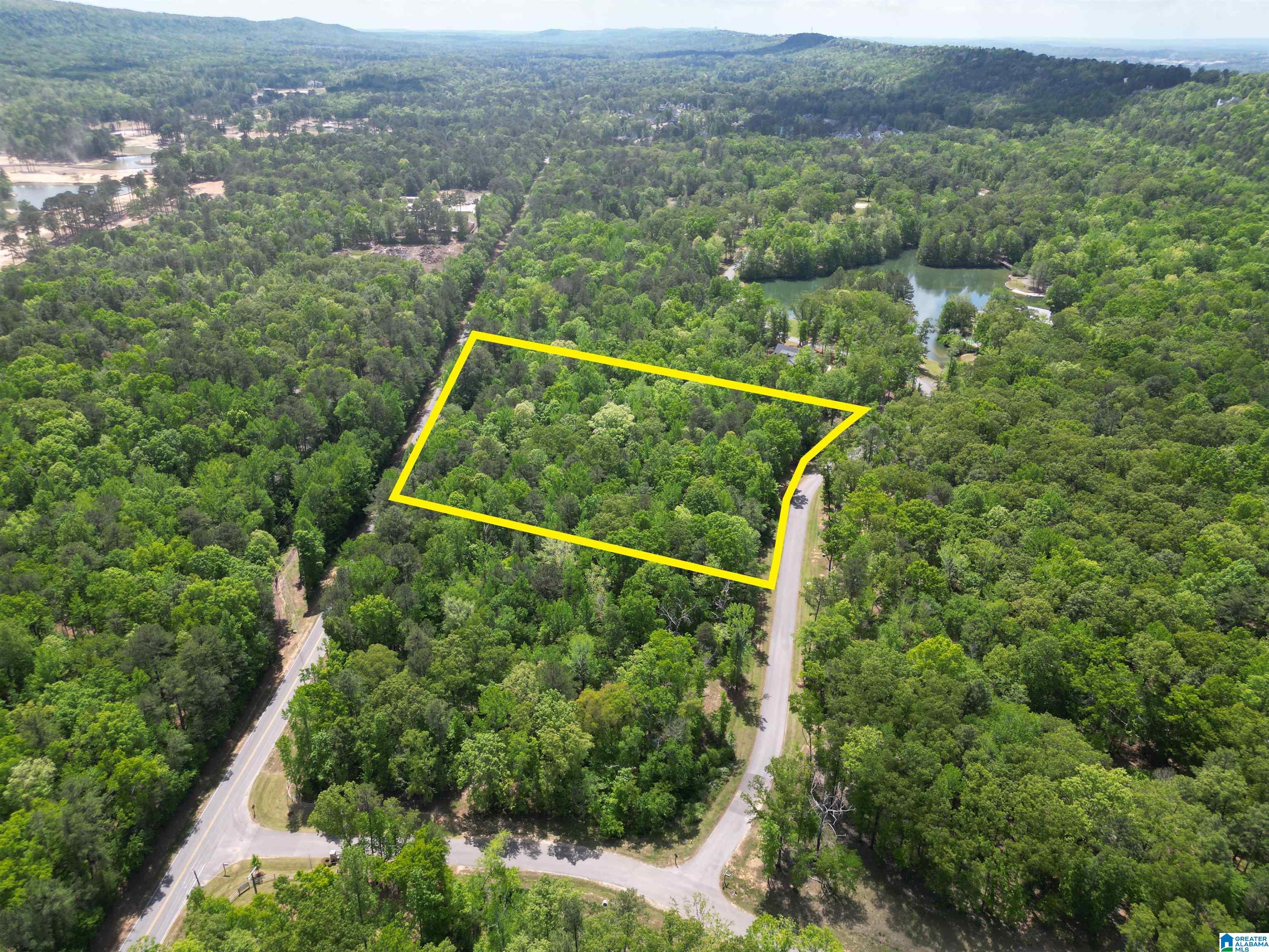 284 SOUTH OAK DRIVE 25