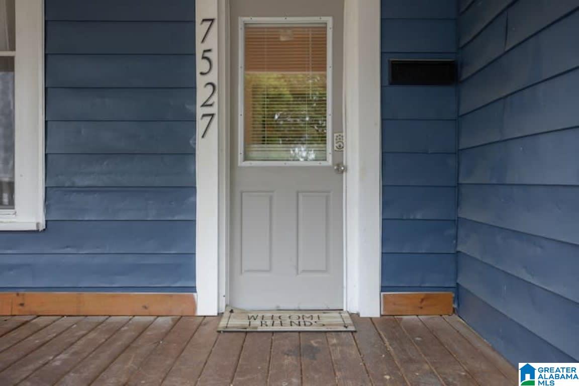 7527 DIVISION AVENUE