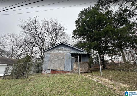 Photo of 937 Avenue S, BIRMINGHAM, AL 35214 (MLS # 21438255)