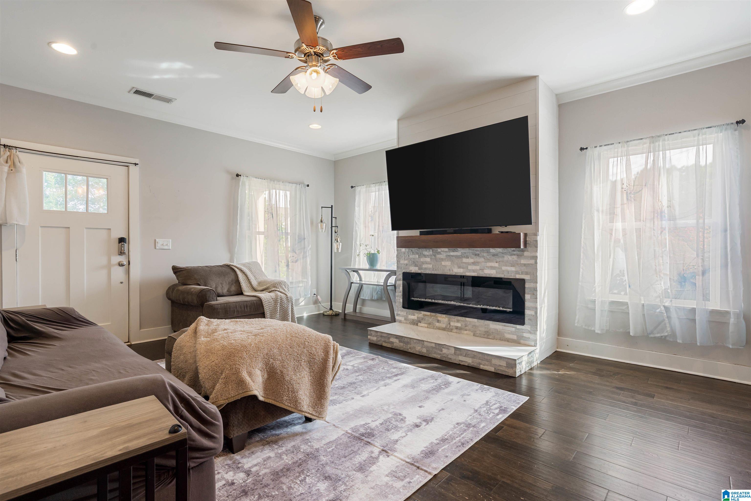 1009 CAMELLIA RIDGE DRIVE
