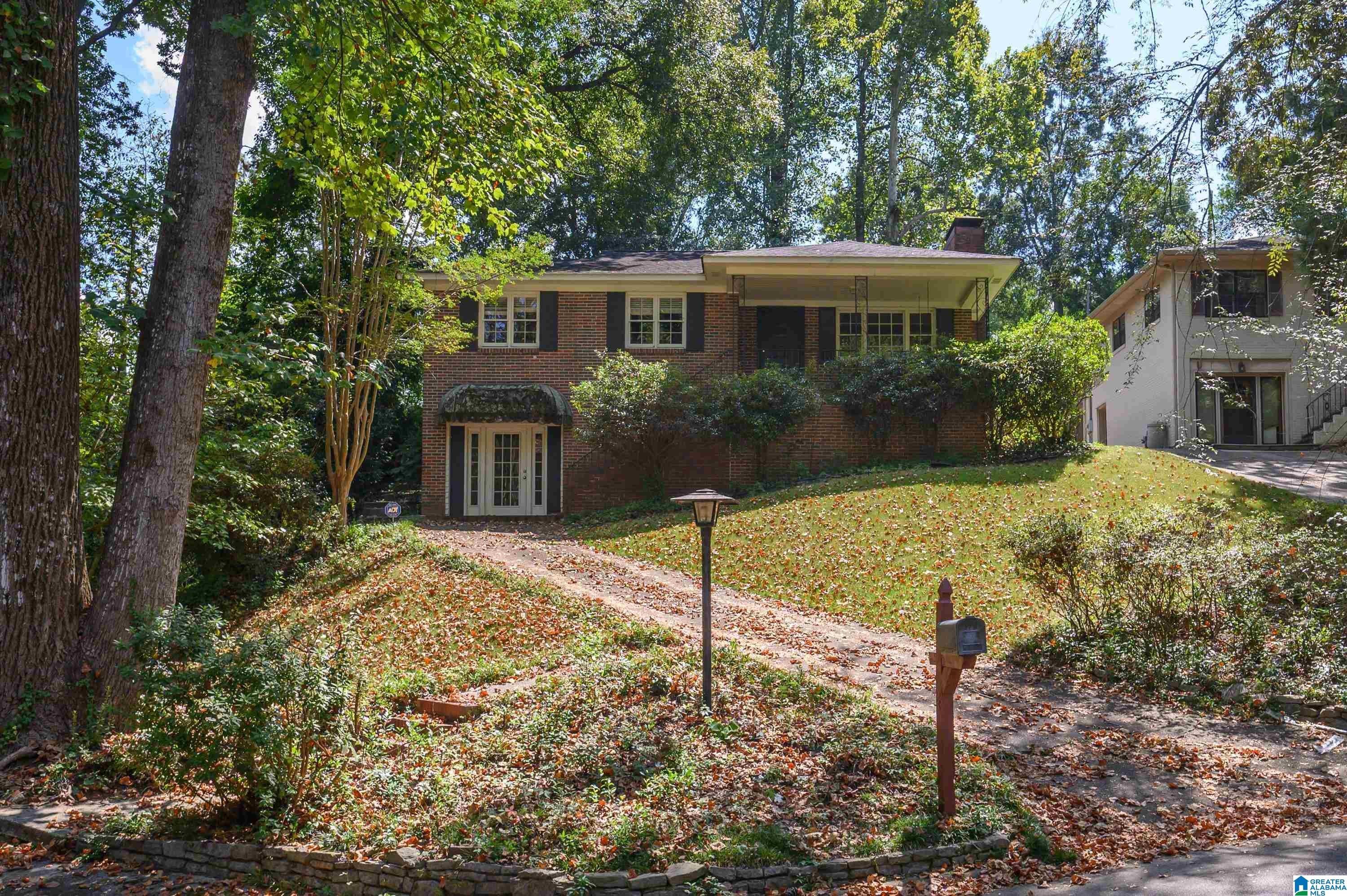 429 WINDSOR DRIVE