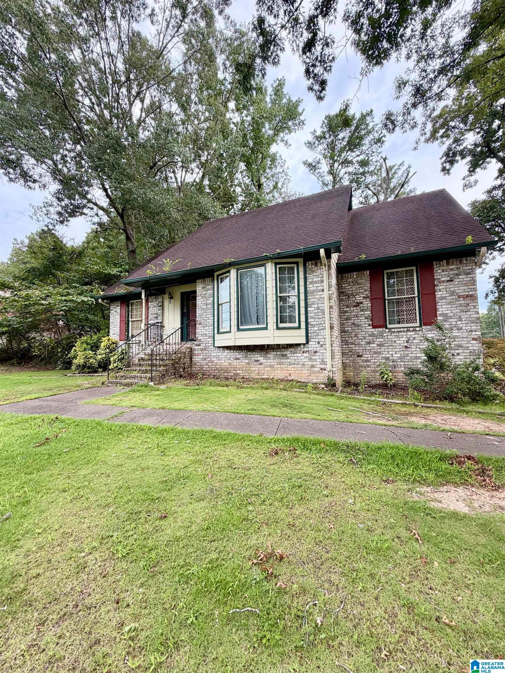 1641 BRAKEWOOD DRIVE