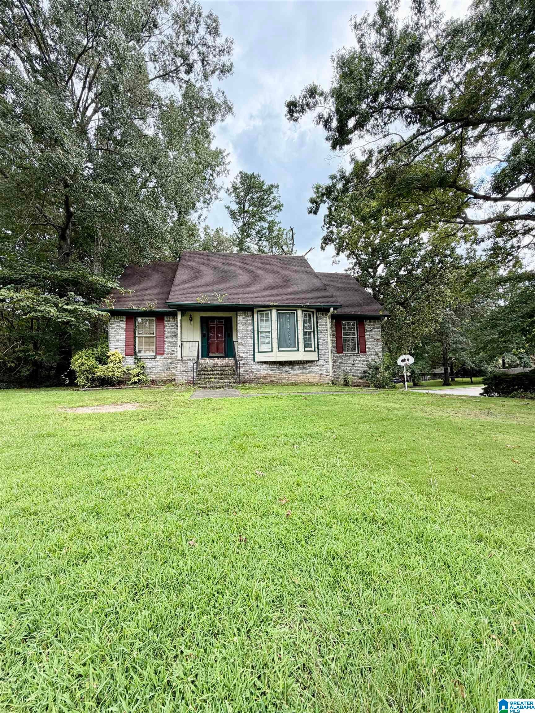 1641 BRAKEWOOD DRIVE