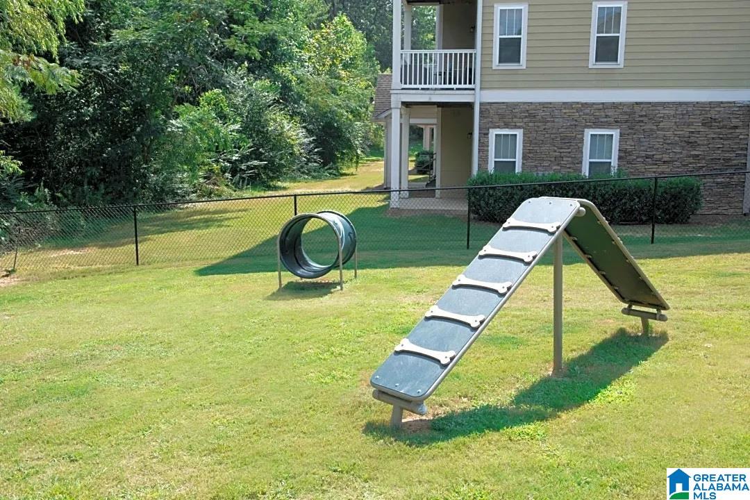 2000 ASHBY LANE 2911