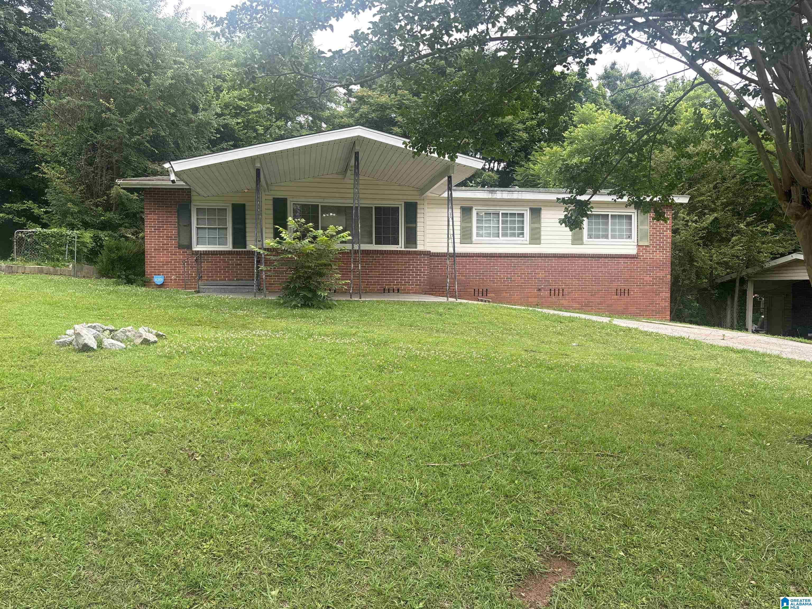 Photo 1 of 18 — 204 E HAVEN DRIVE, BIRMINGHAM, AL 35215