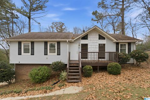 11 STONEVIEW TRAIL IRONDALE AL 35210