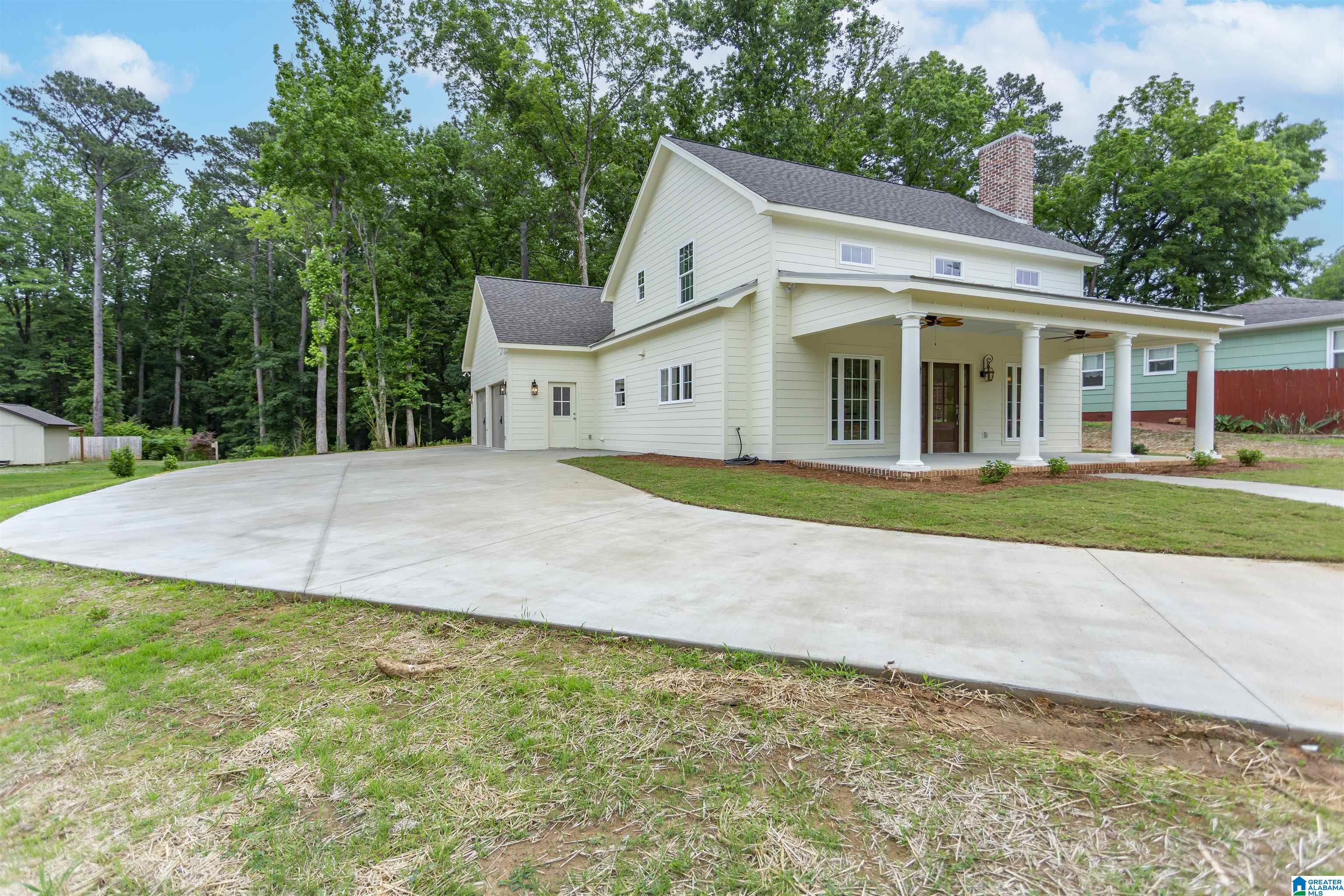 1913 MONCRIEF ROAD