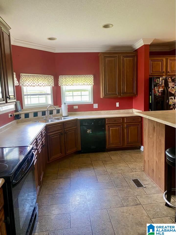 696 PINE MOUNTAIN ROAD