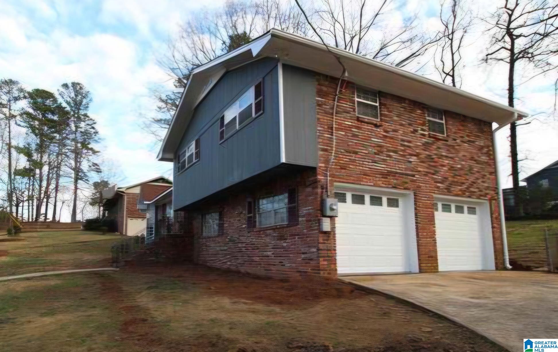 909 NW 19TH COURT