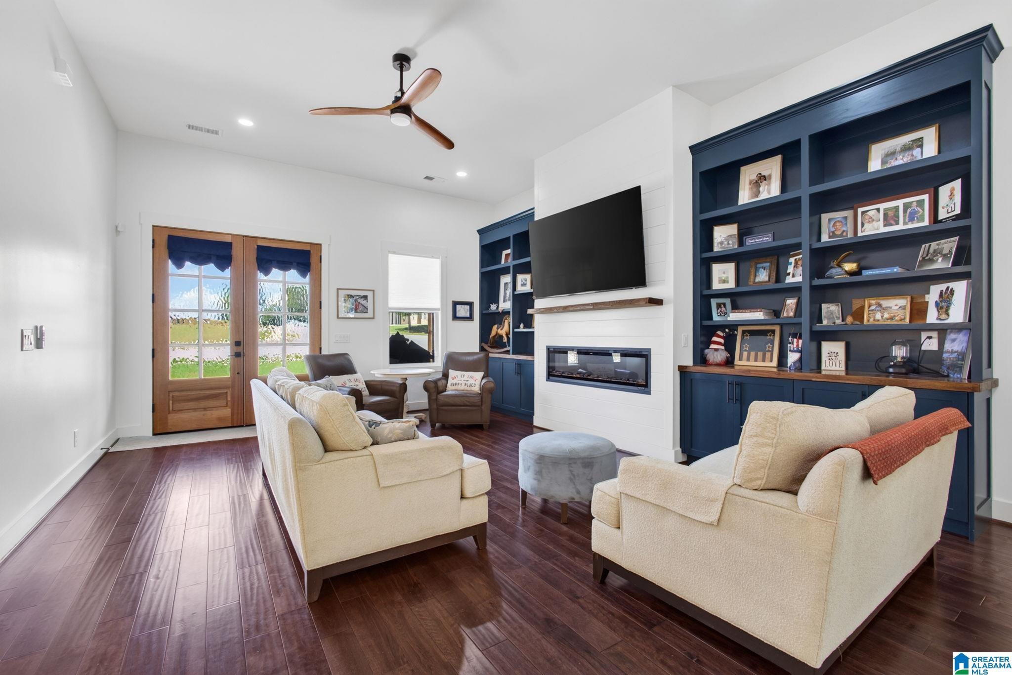 105 CREST LOOP ROAD - Photo 2