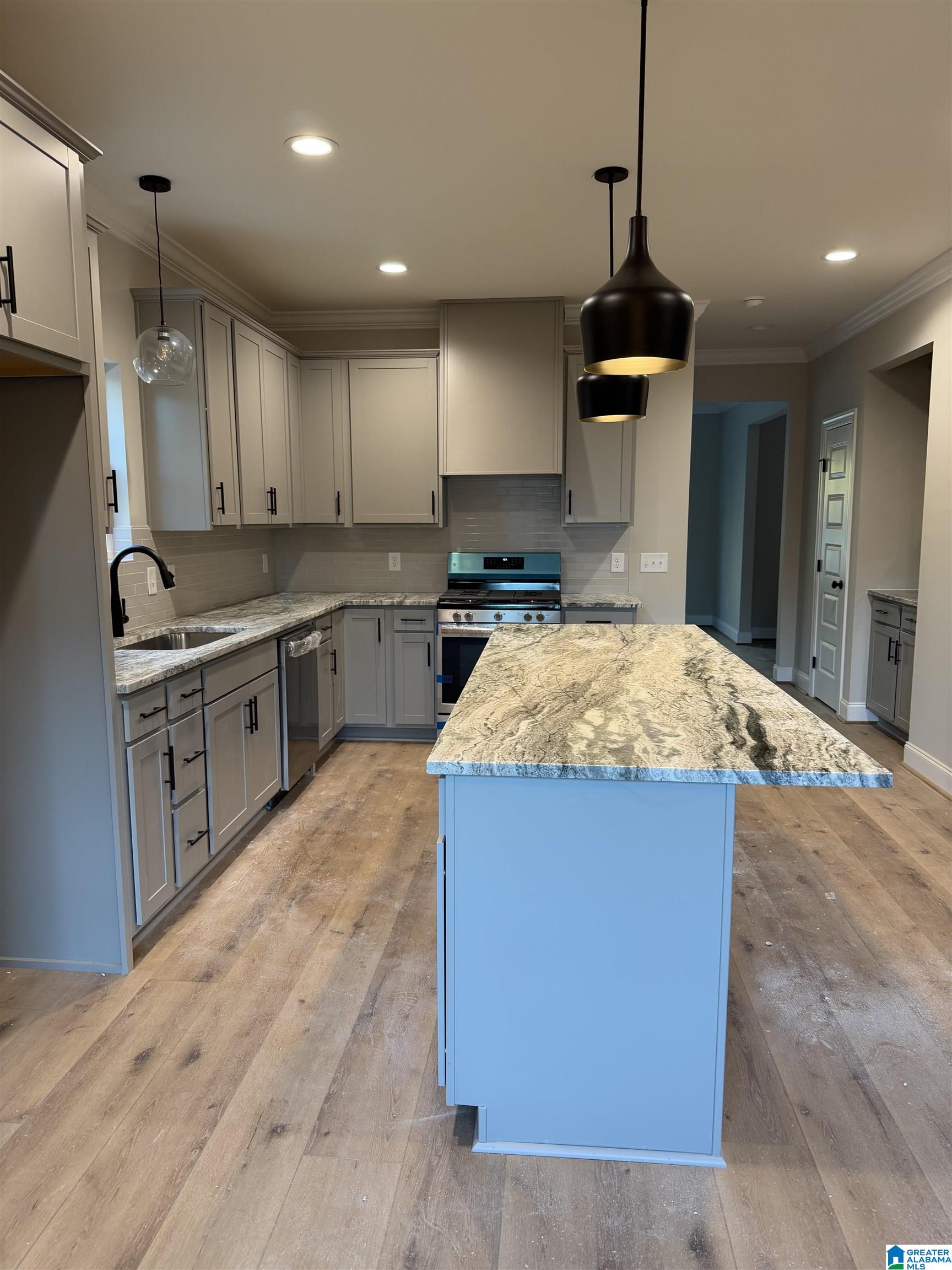 190 ESTATES CLUB DRIVE