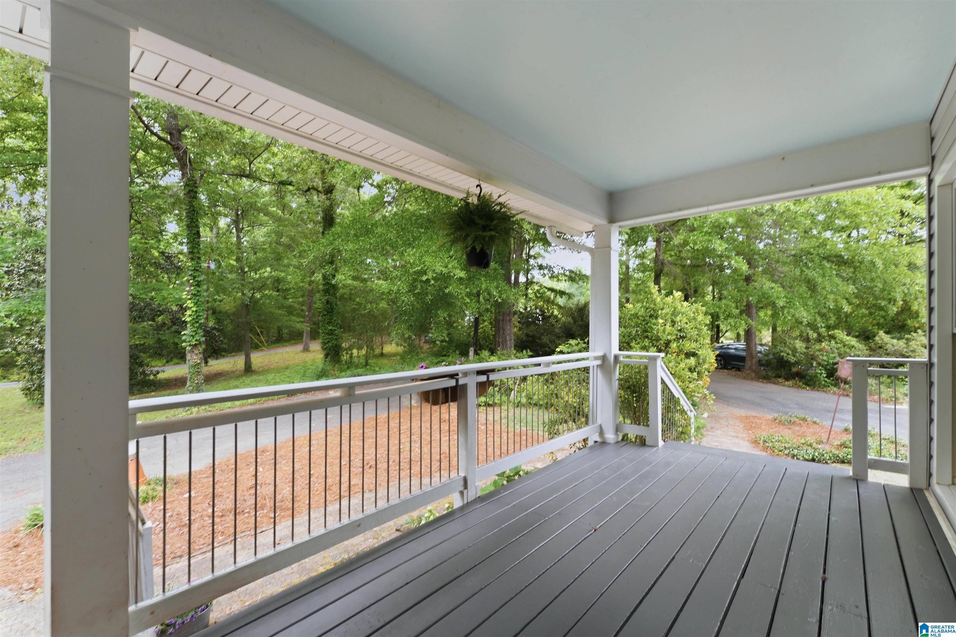 100 KING VALLEY LANE