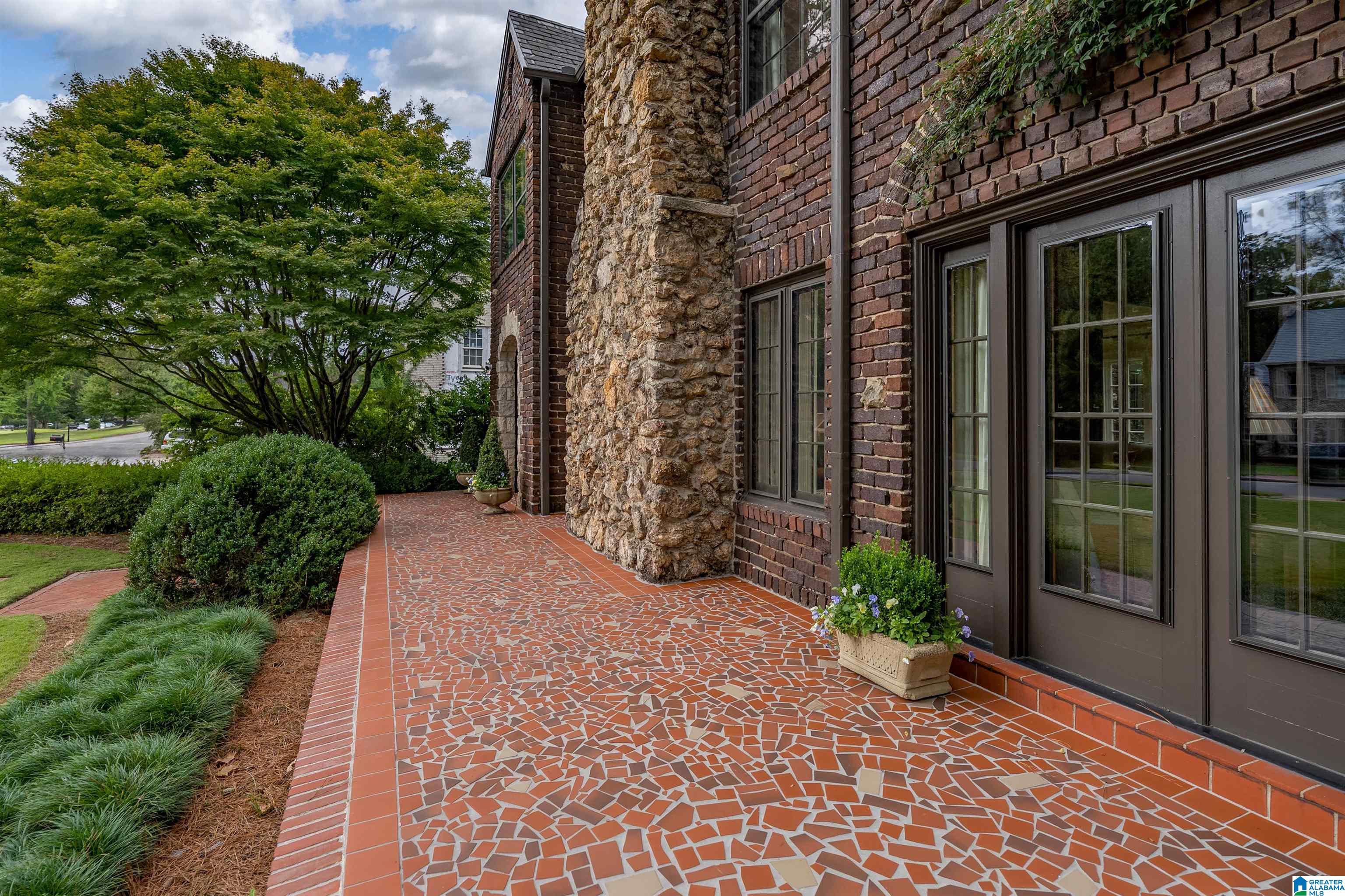 3212 SALISBURY ROAD