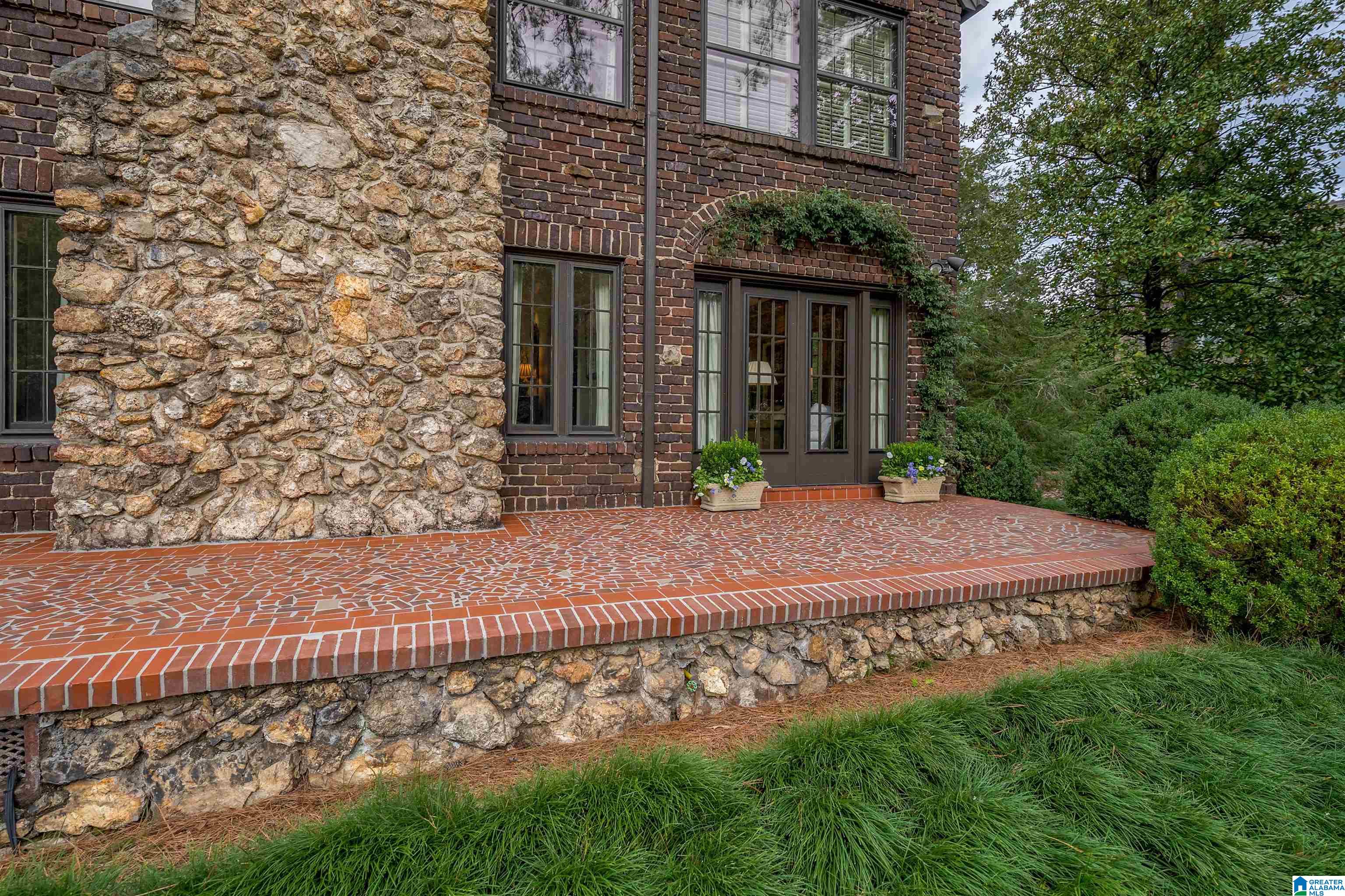 3212 SALISBURY ROAD