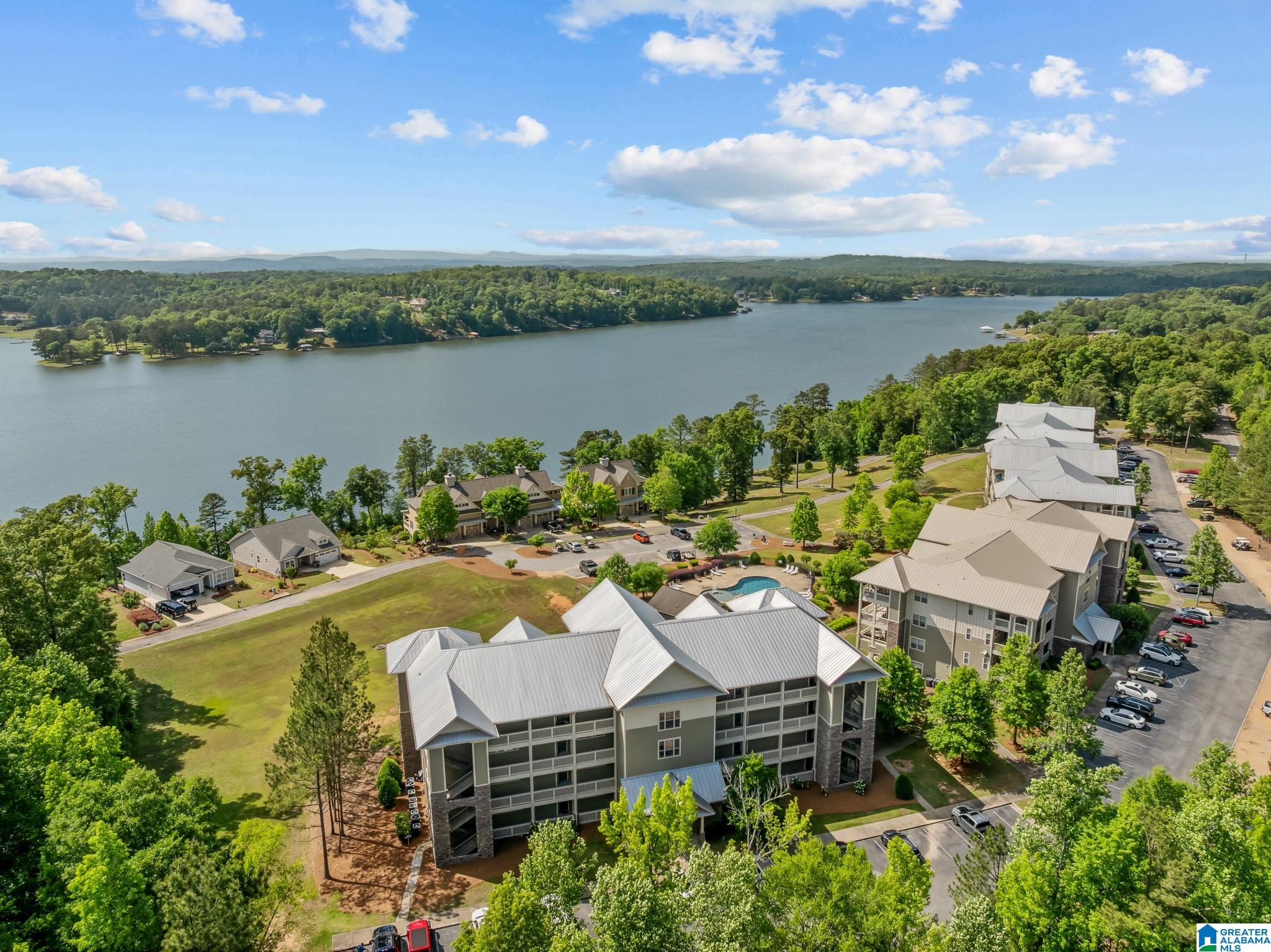 475 RIVER FOREST LANE 4240