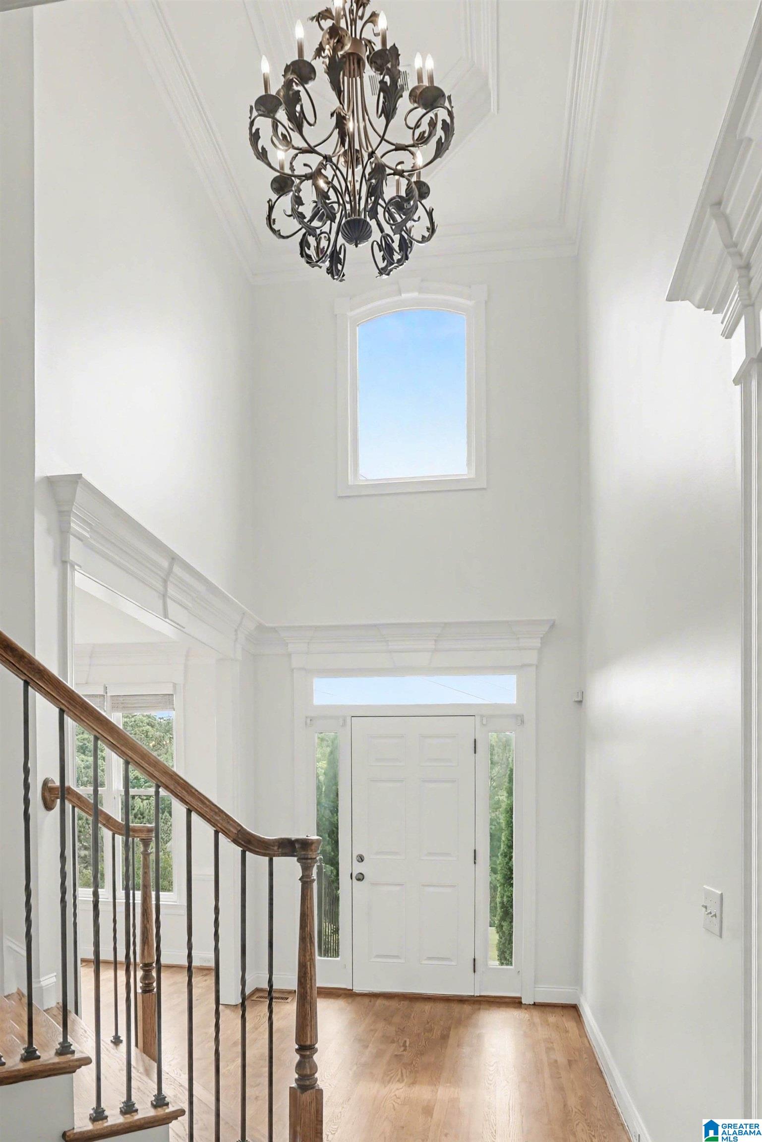 776 LAKE CREST DRIVE