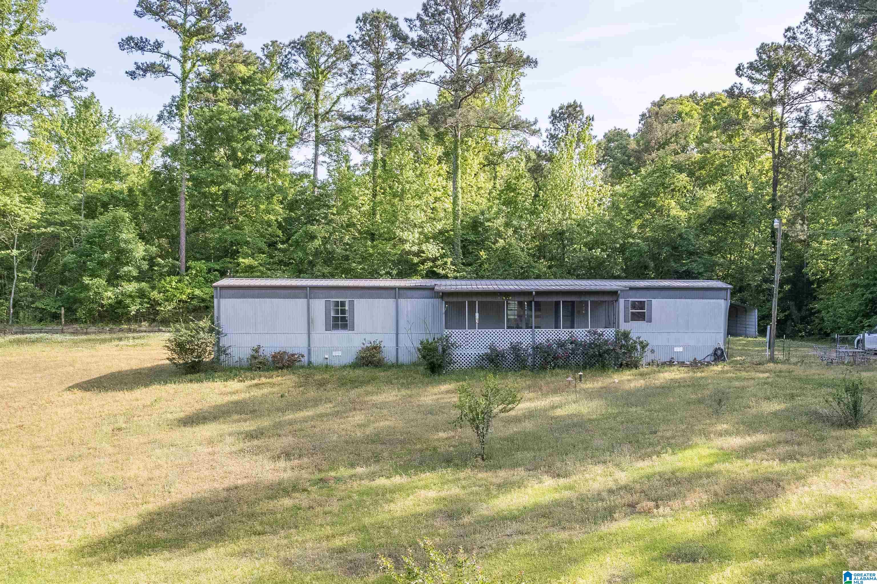 261 SHERWOOD DRIVE - Photo 2