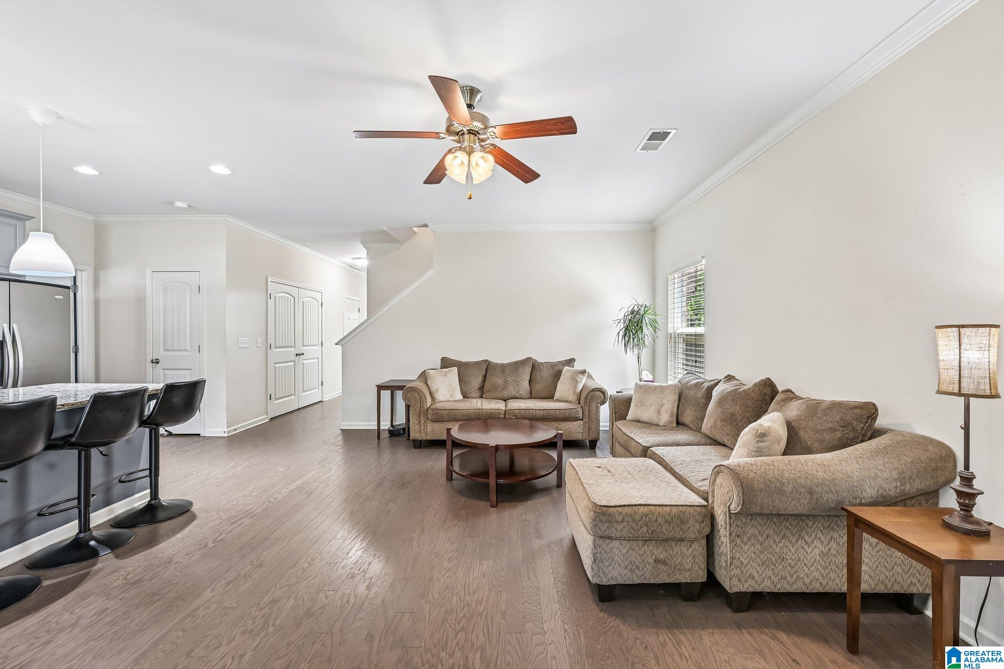 318 GLEN CROSS WAY