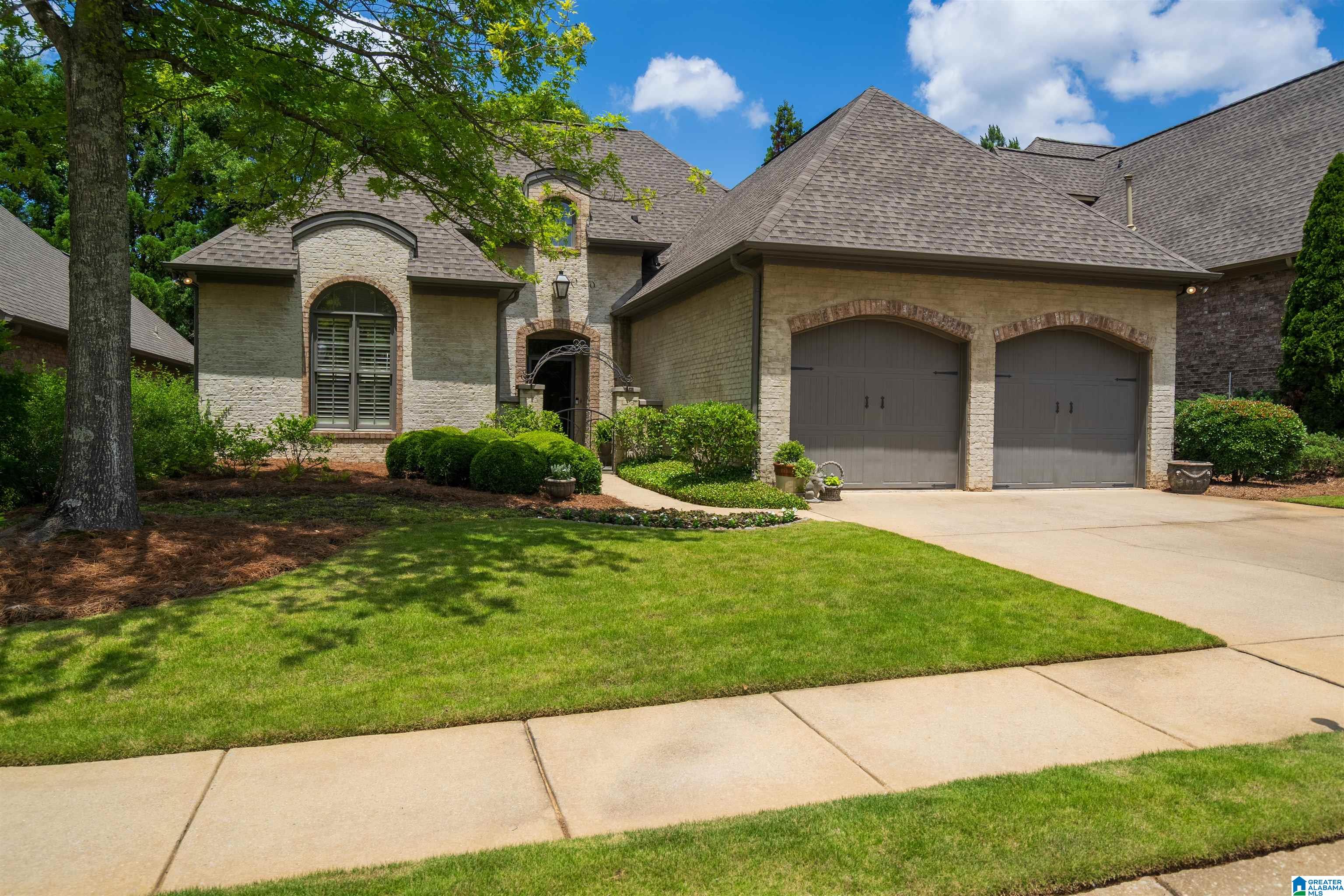 1672 WARREN LANE