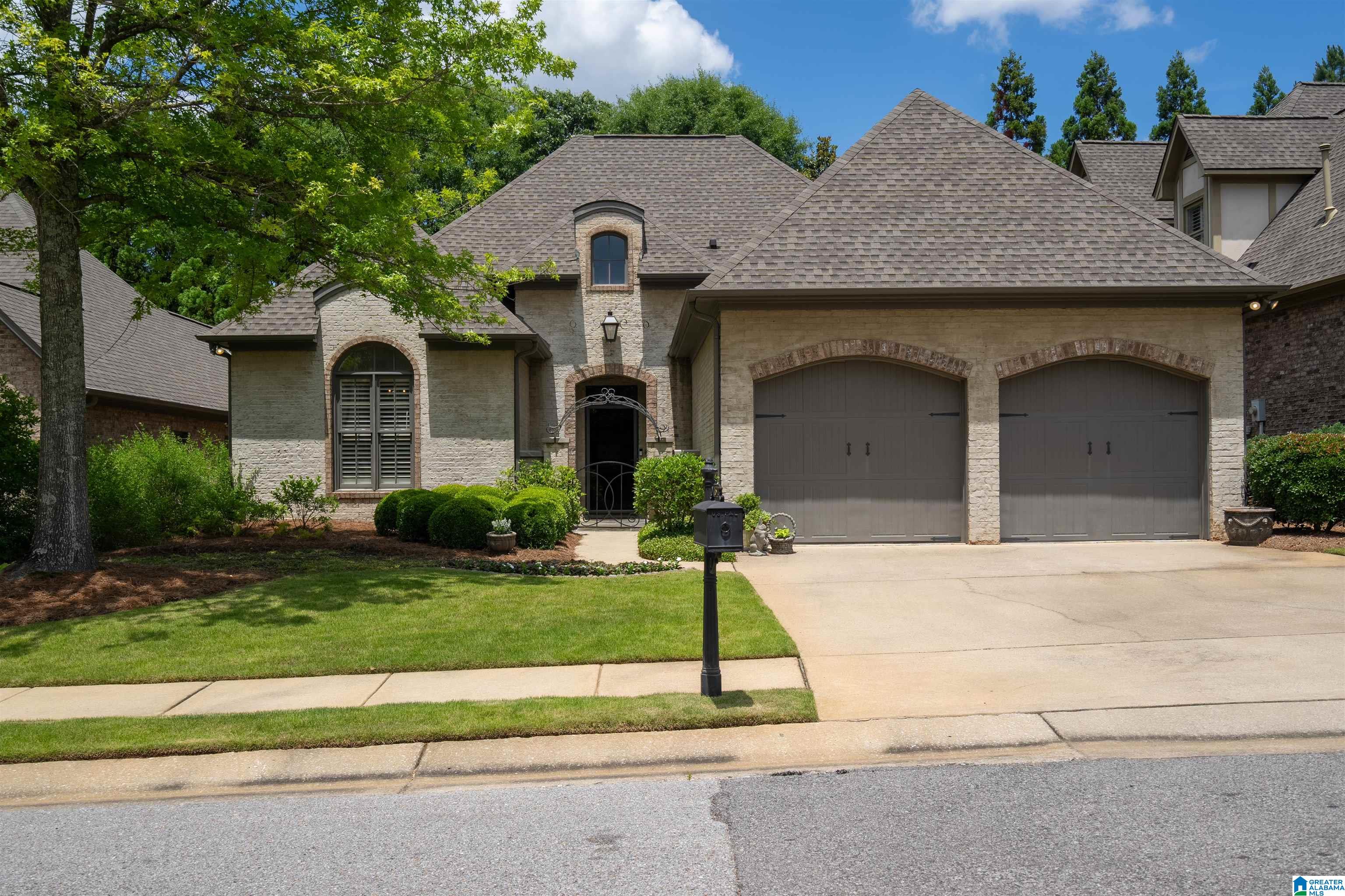 1672 WARREN LANE