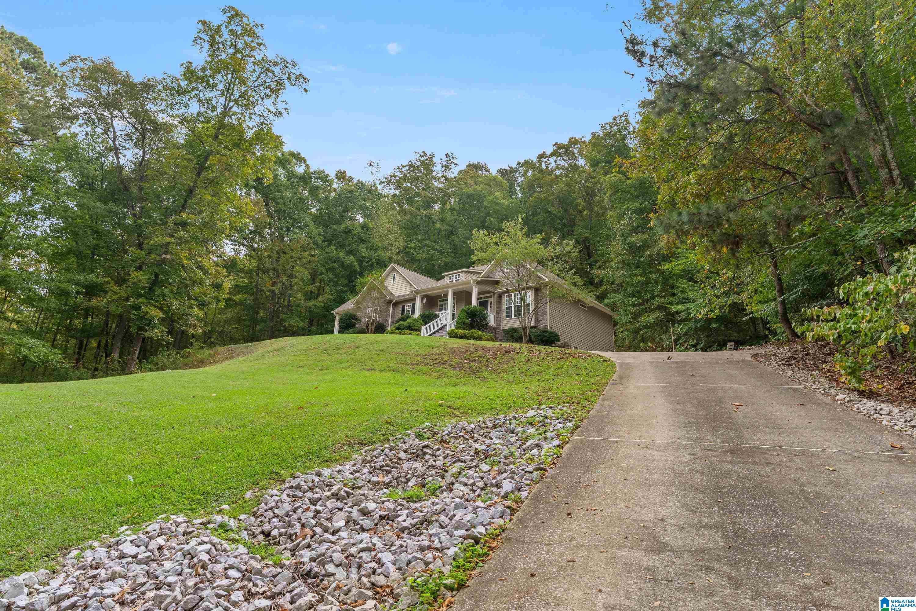 390 BEAVER RIDGE CIRCLE