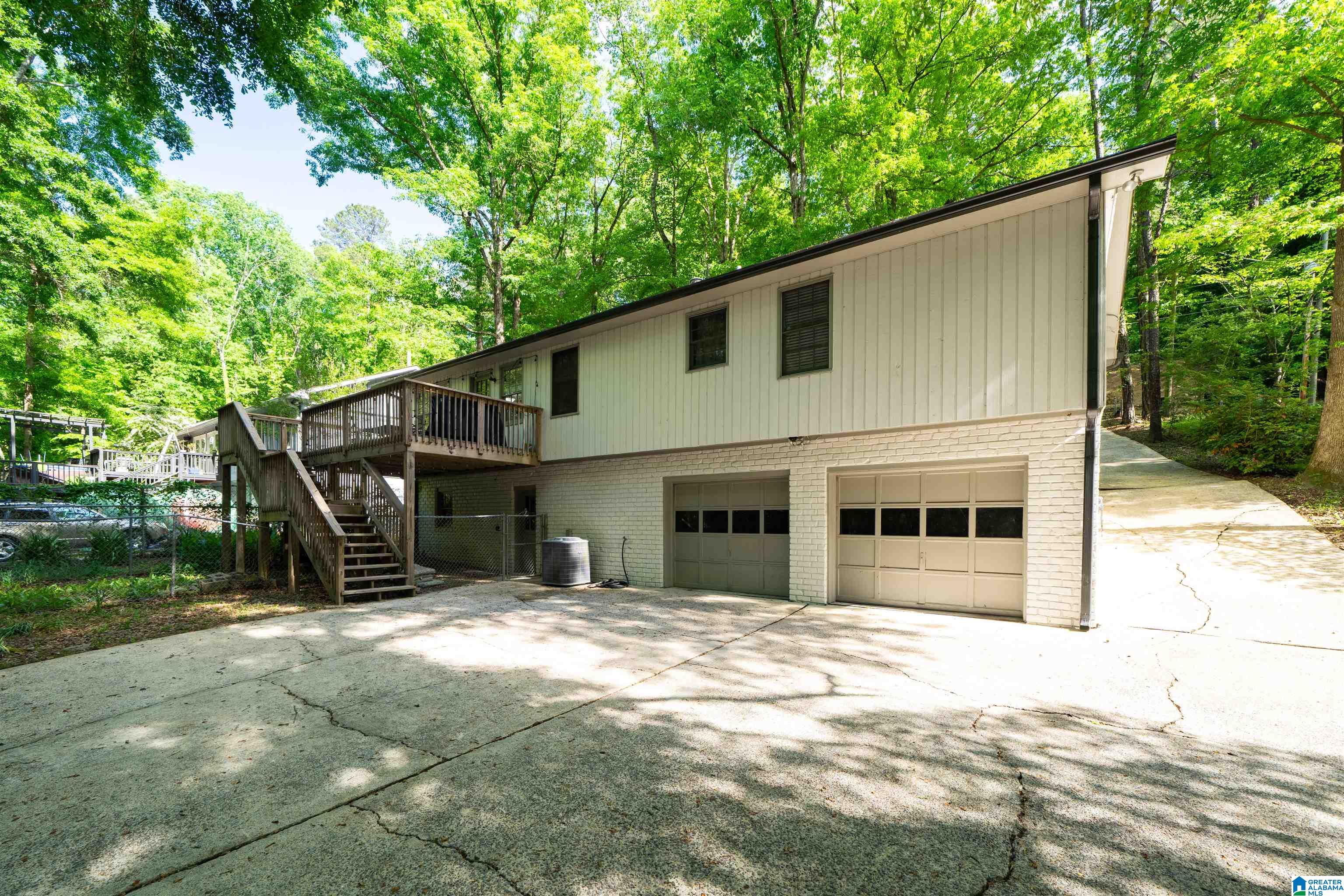 3008 LAKE PARK CIRCLE