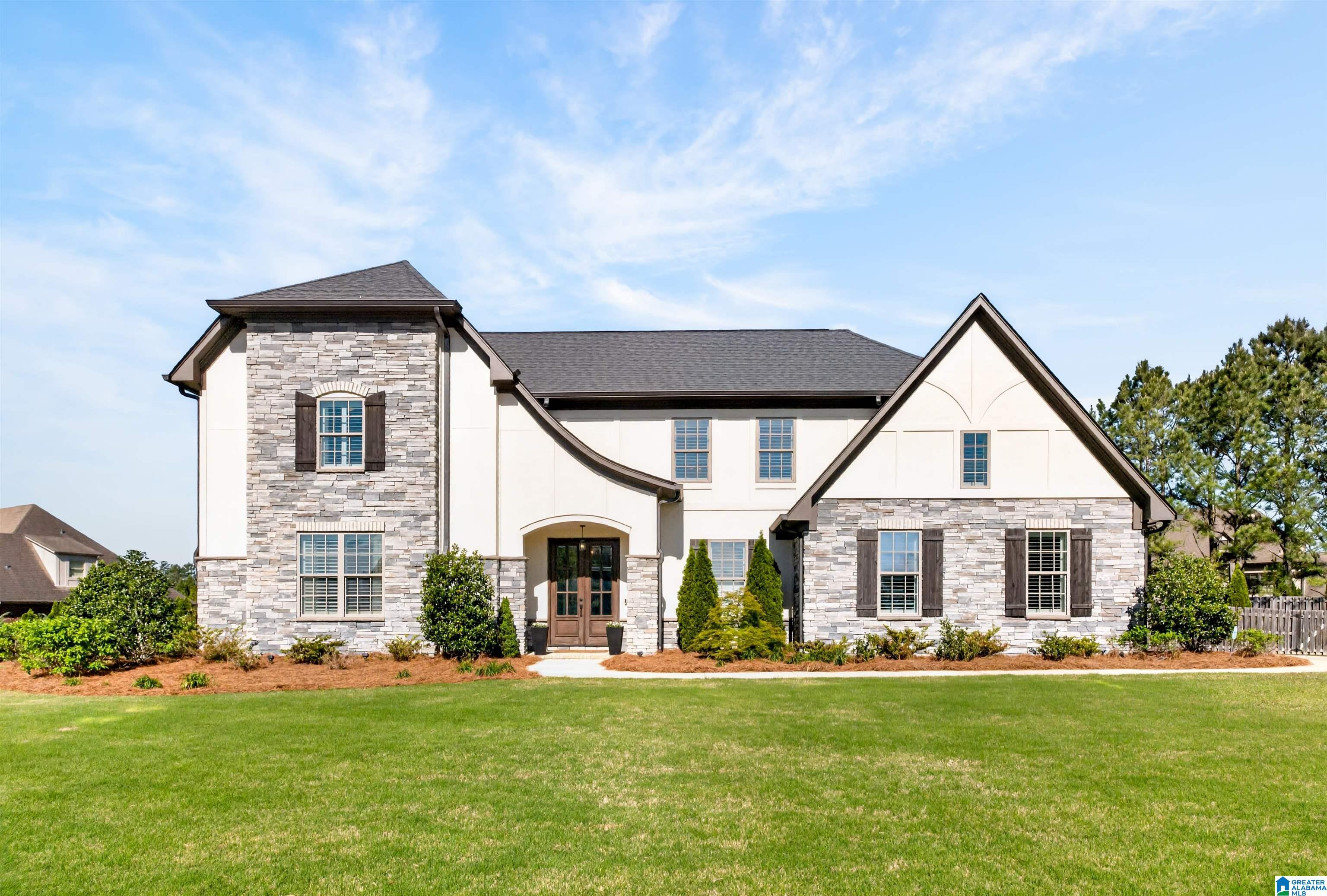 910 VESTLAKE COVE DRIVE