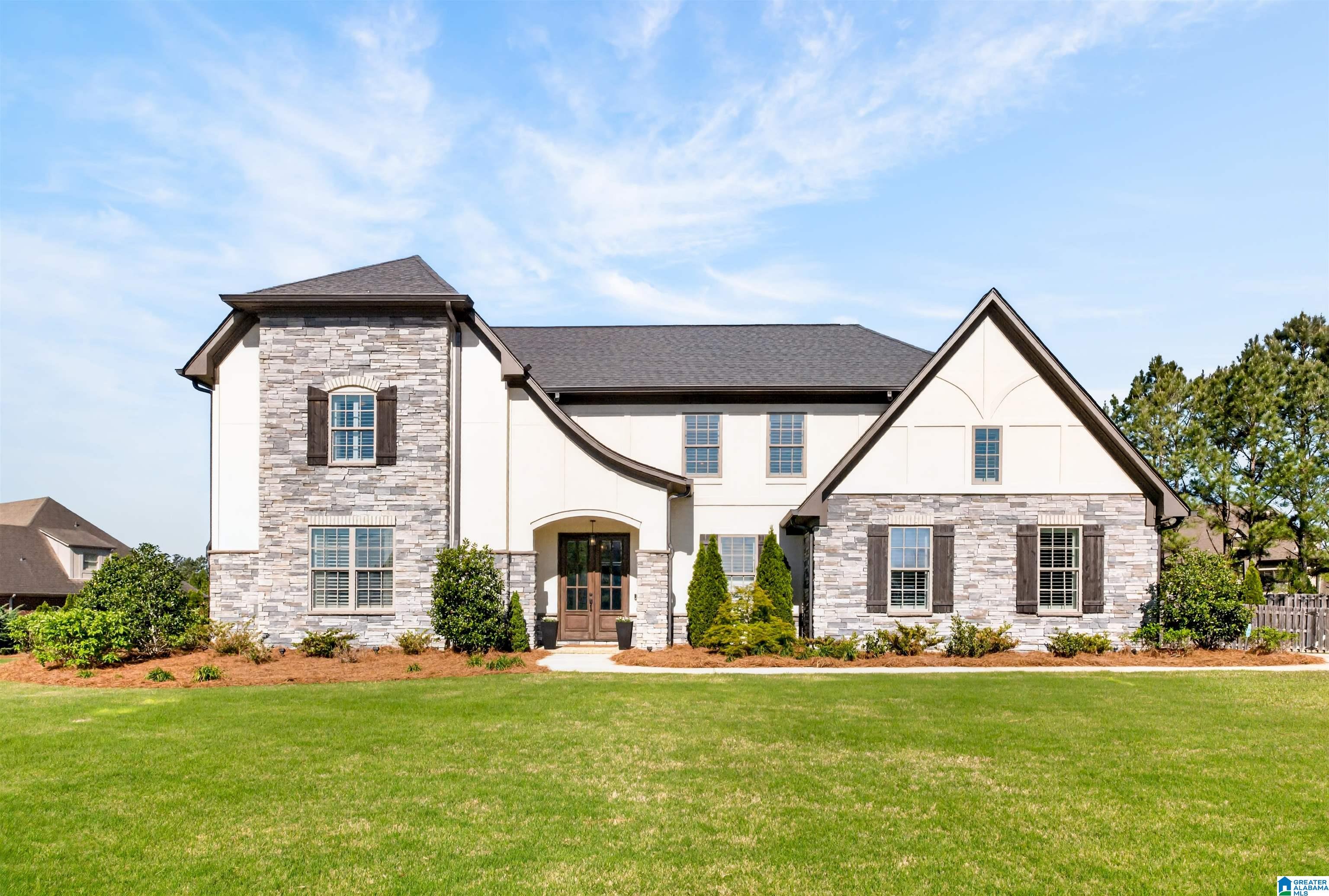 910 VESTLAKE COVE DRIVE