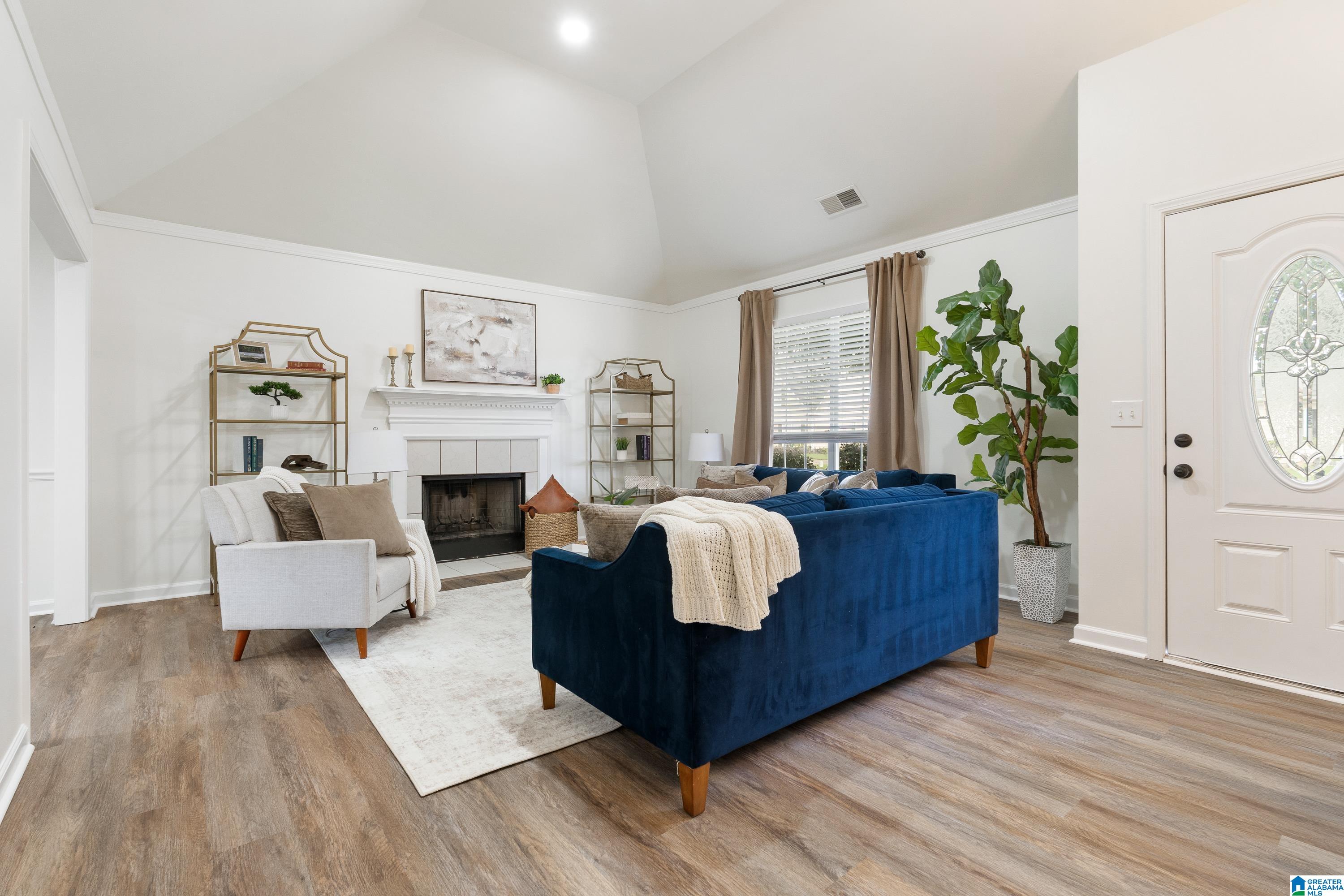 199 STONECLIFF CIRCLE