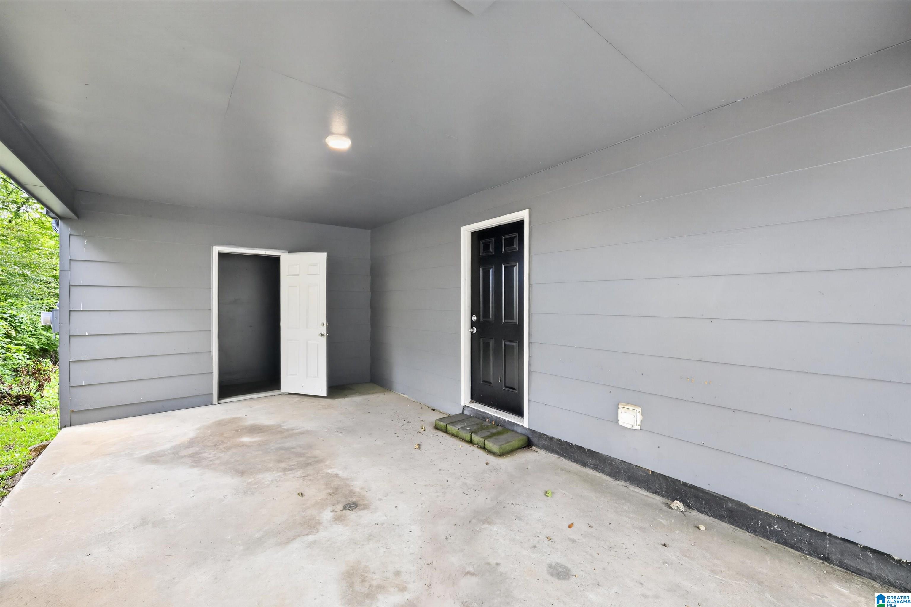 3047 APPLE VALLEY LANE