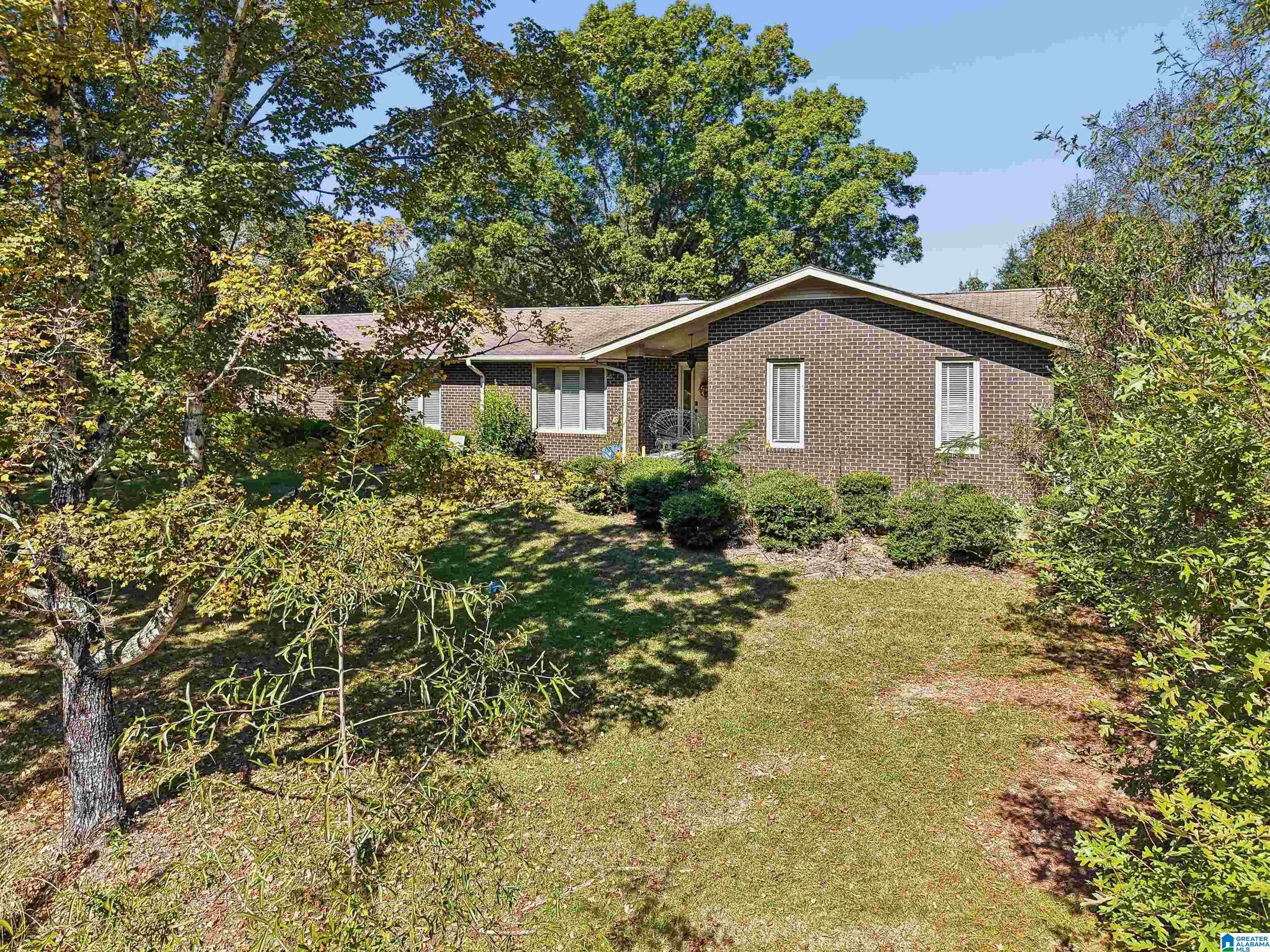 1702 SPRINGHILL DRIVE