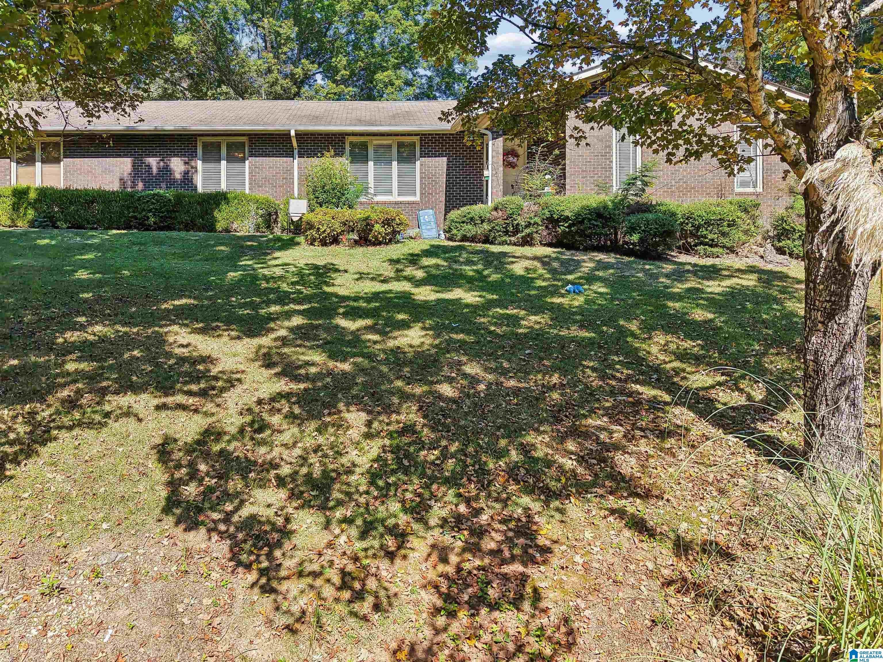 1702 SPRINGHILL DRIVE