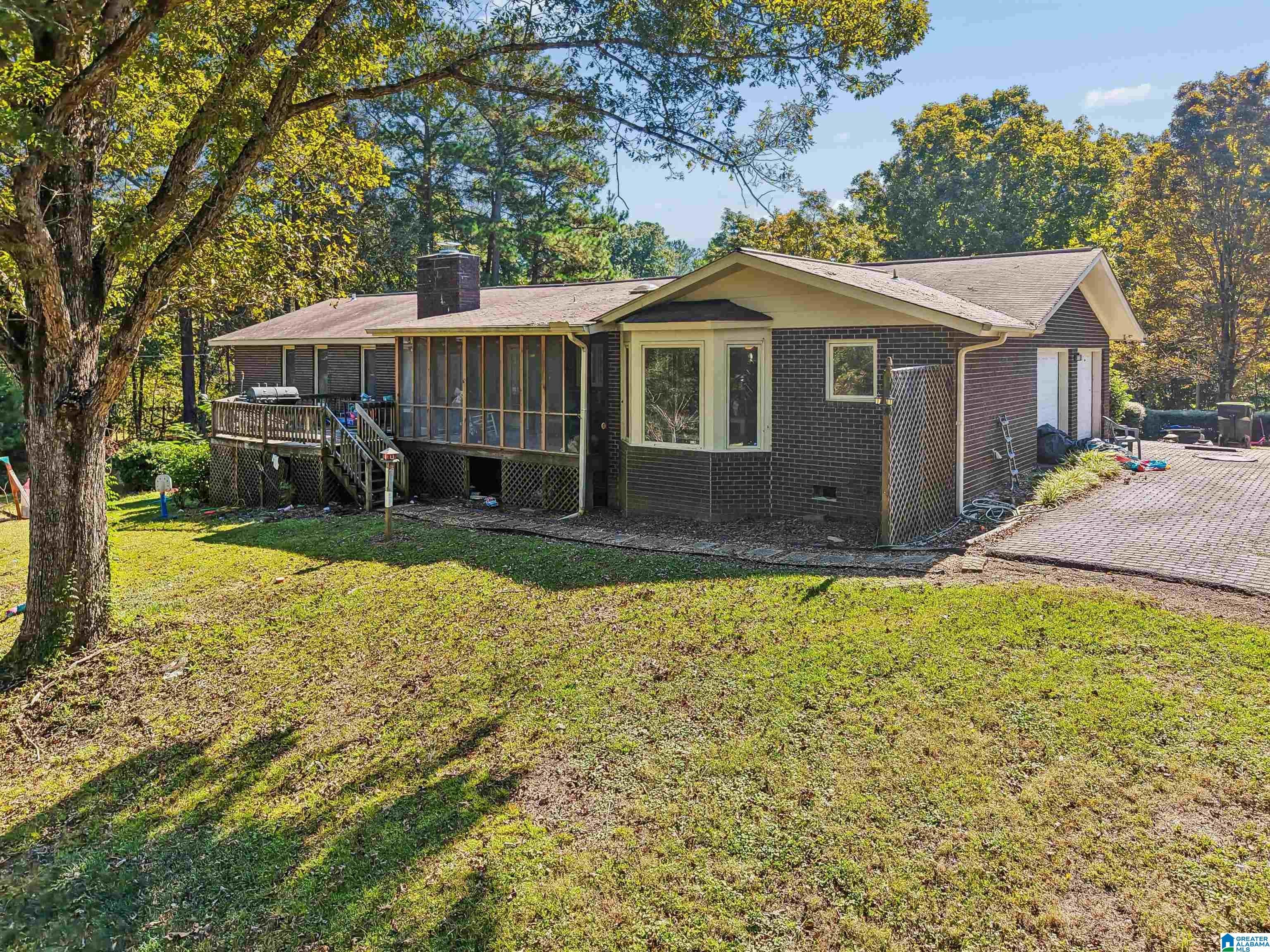 1702 SPRINGHILL DRIVE