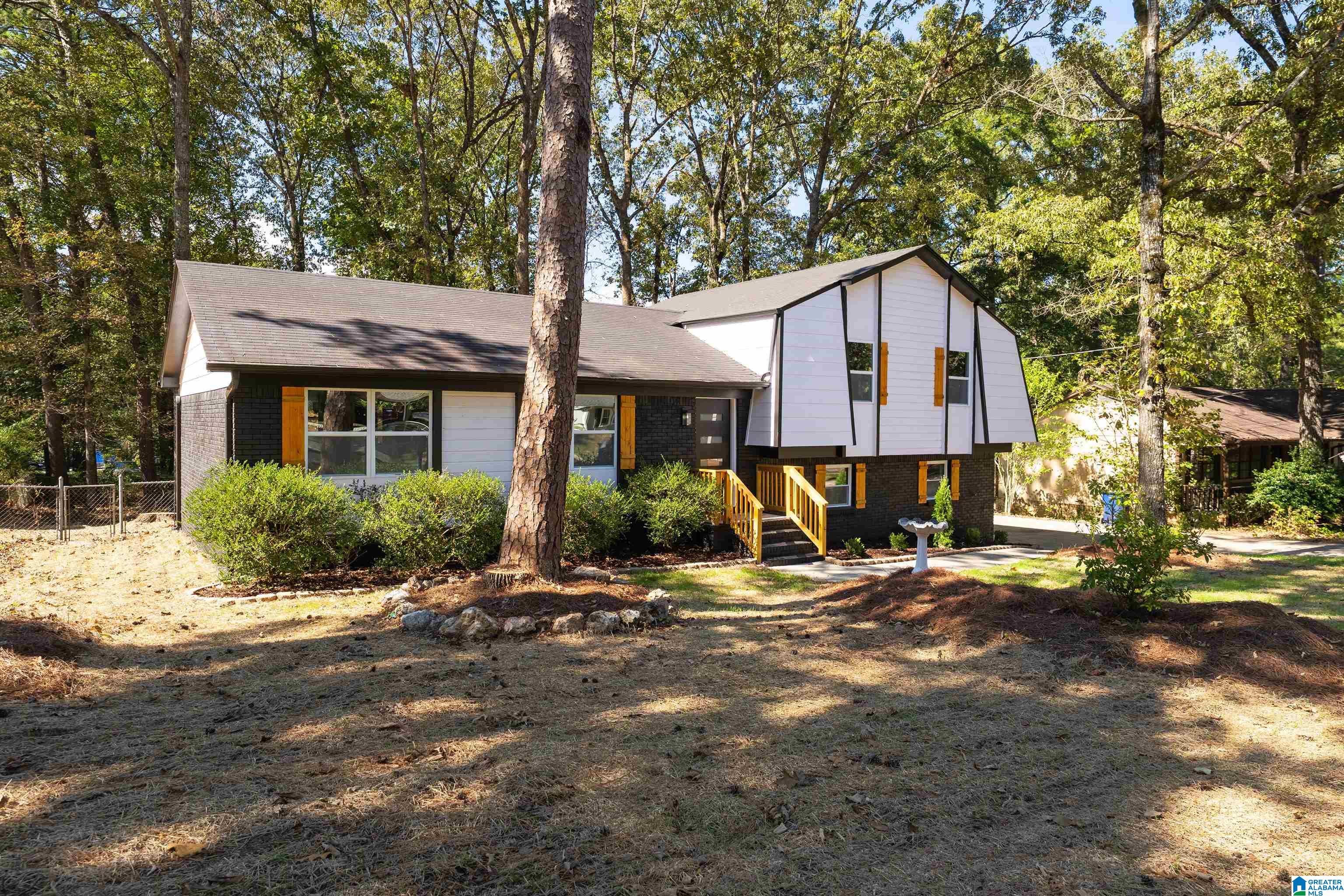909 COLONIAL DRIVE
