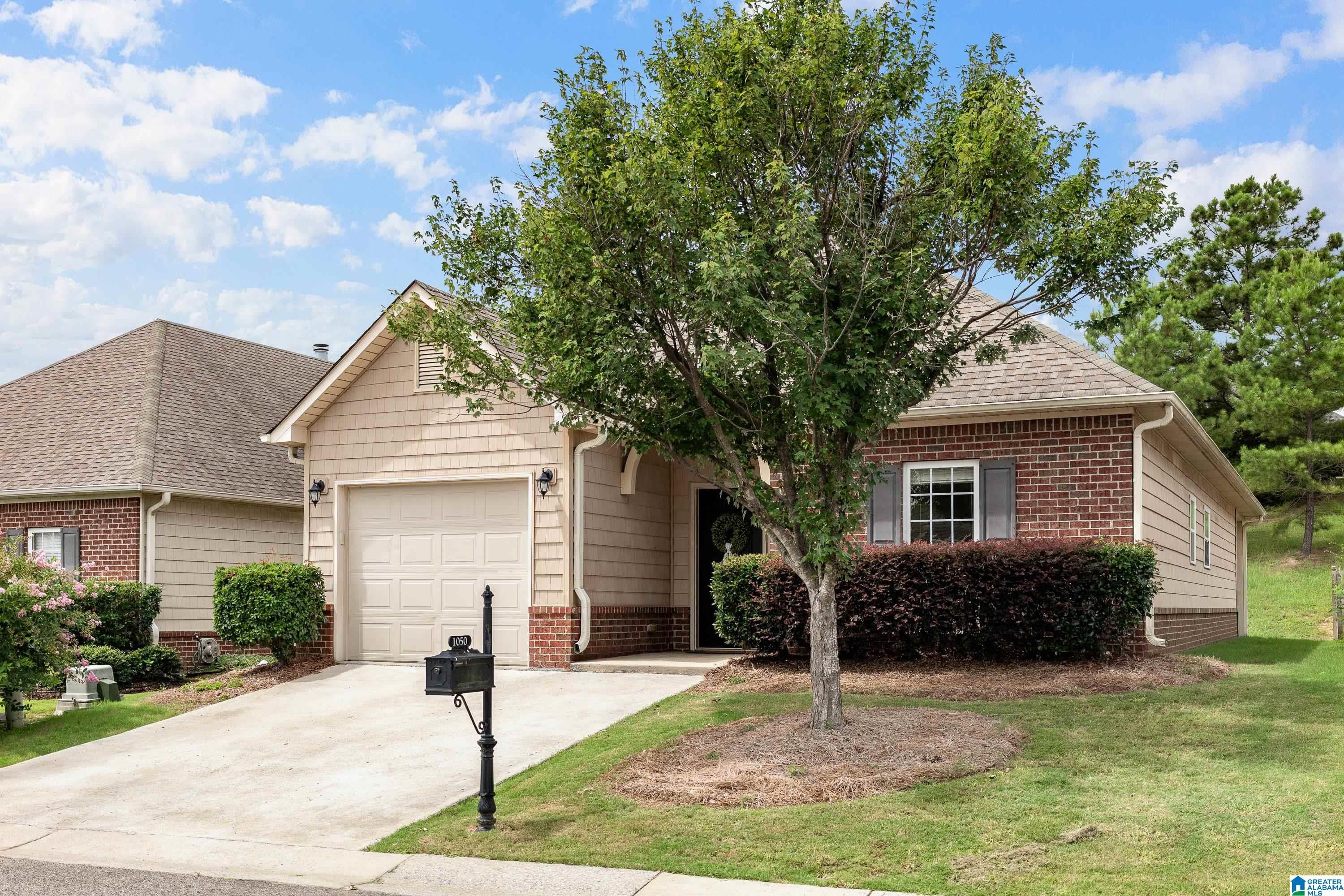 1050 FAIRBANK LANE