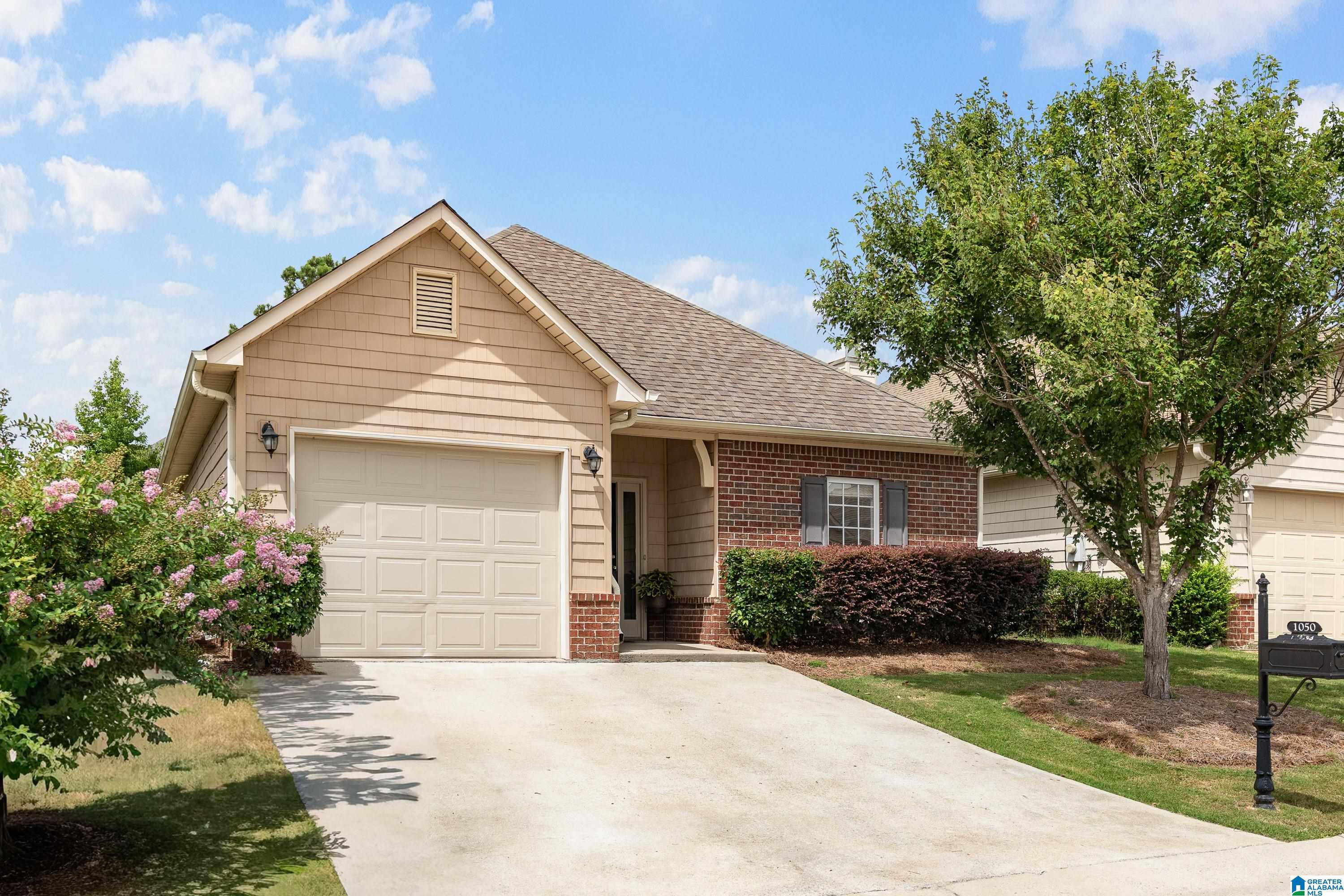 1050 FAIRBANK LANE