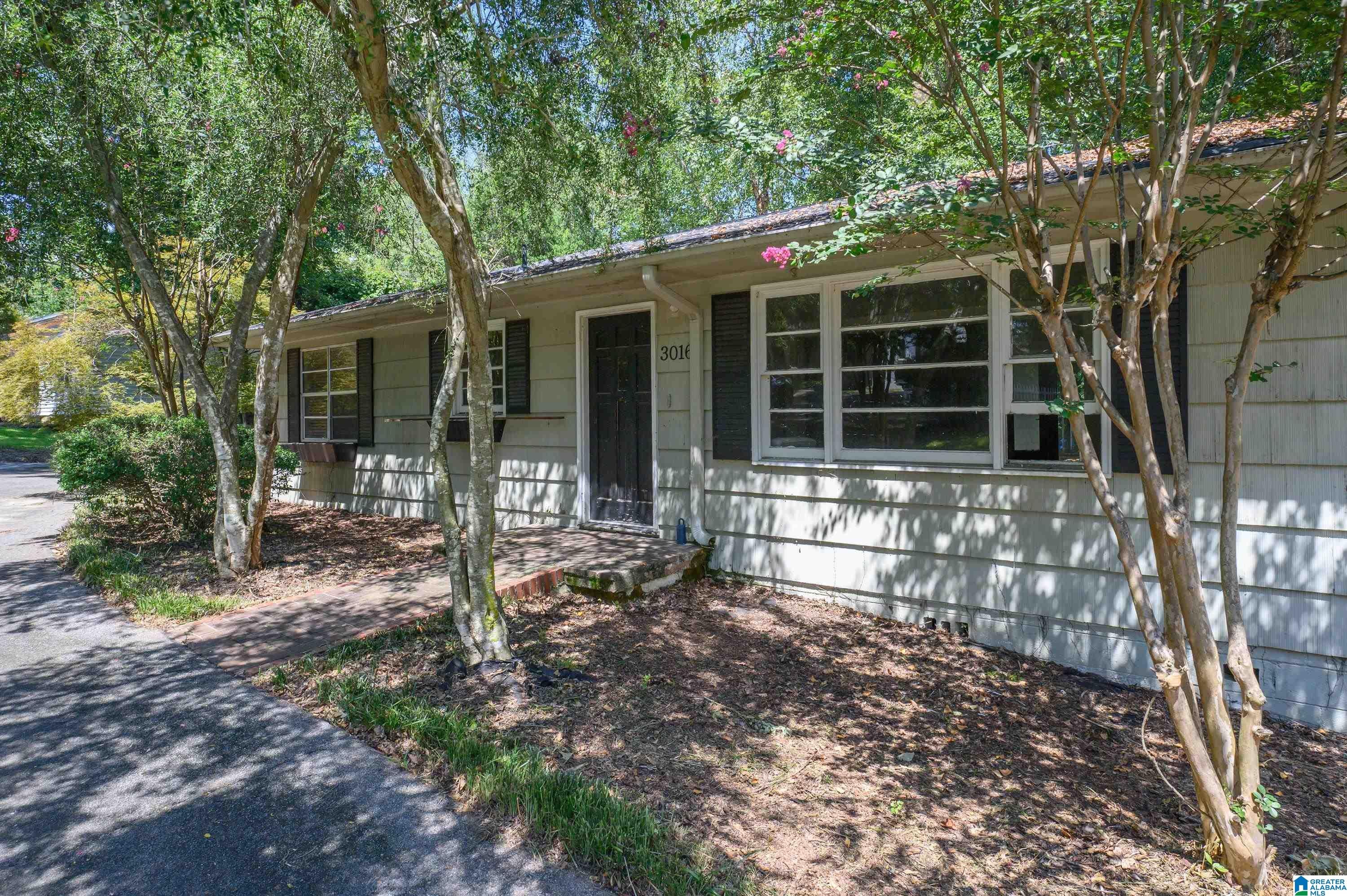 3016 LA HAVEN CIRCLE