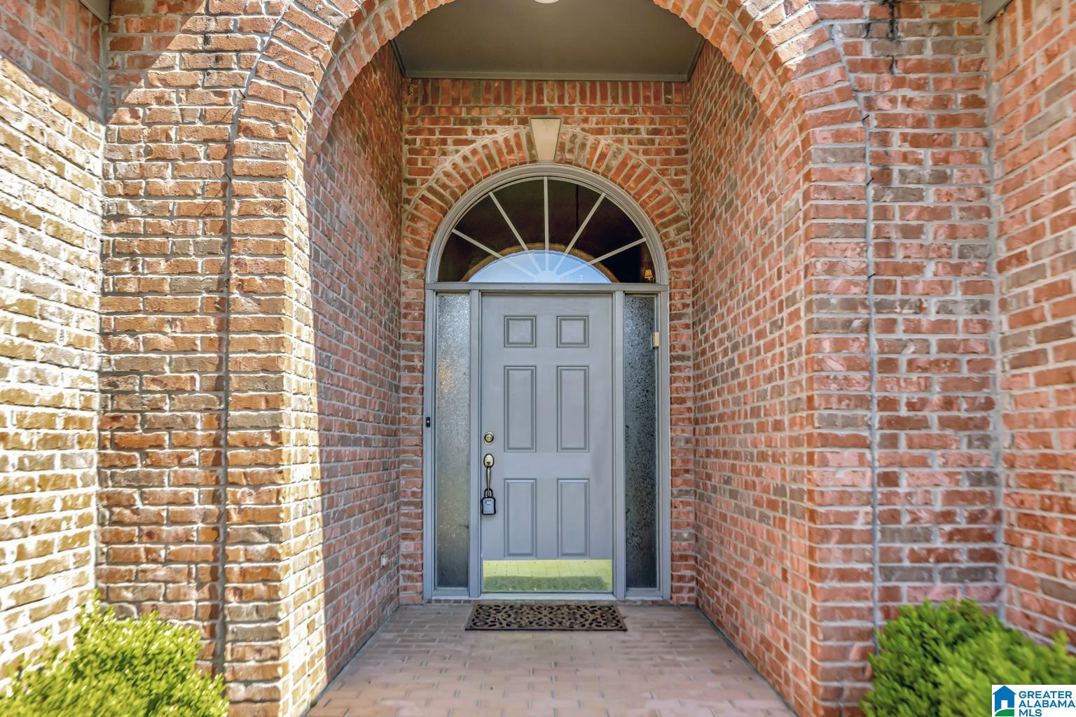 1056 RIVERCHASE COVE