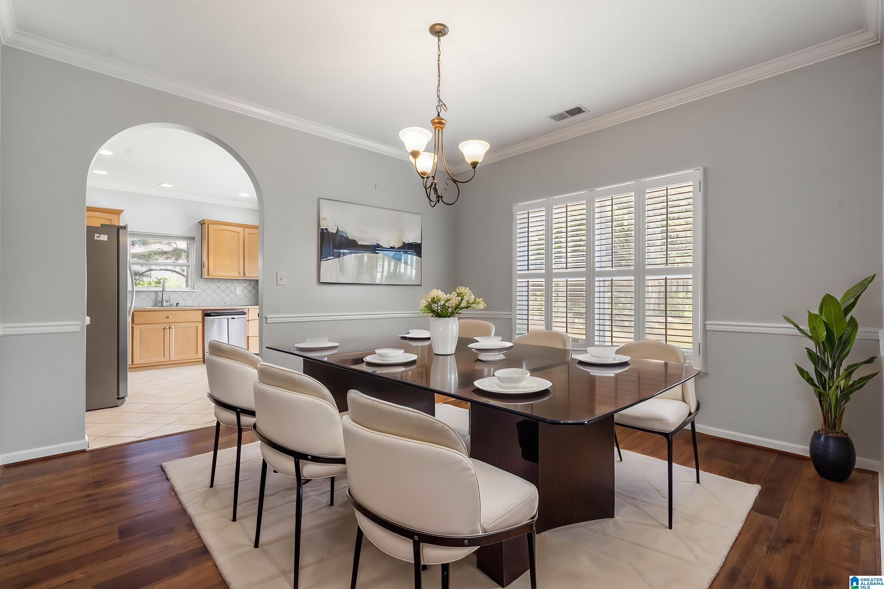 915 VALLEY CIRCLE - Photo 4