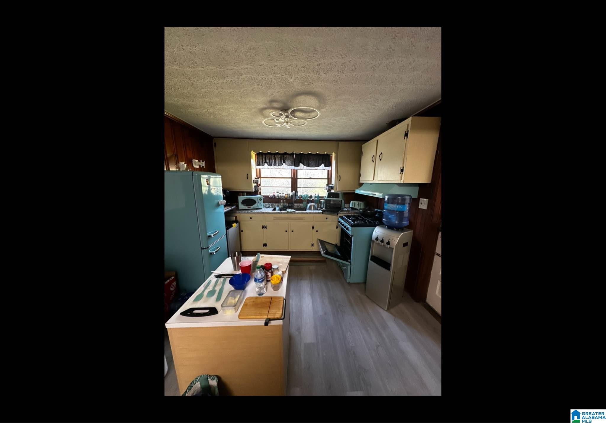 1115 NORTH STREET EAST