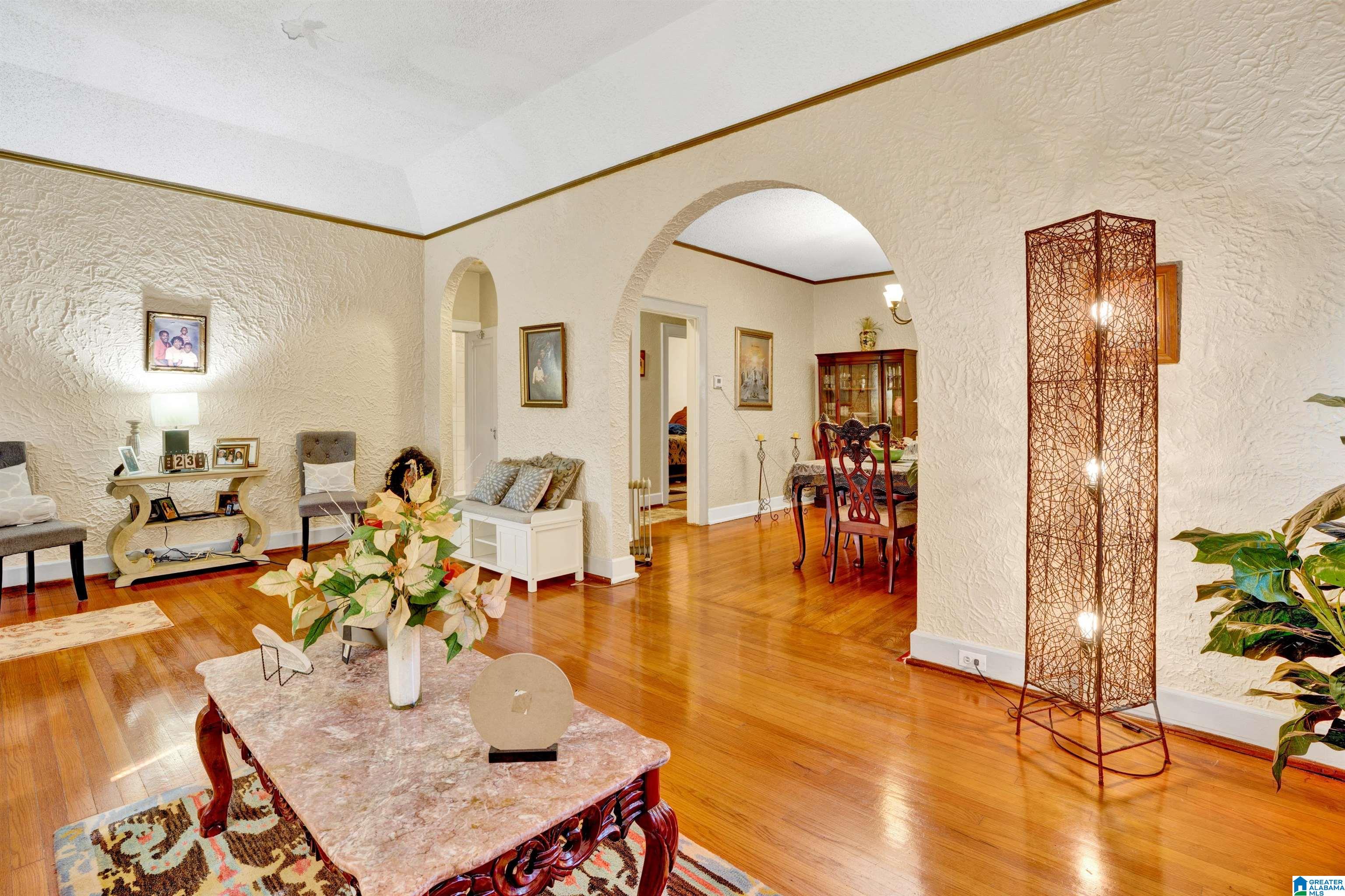 1820 SAINT CHARLES COURT SW