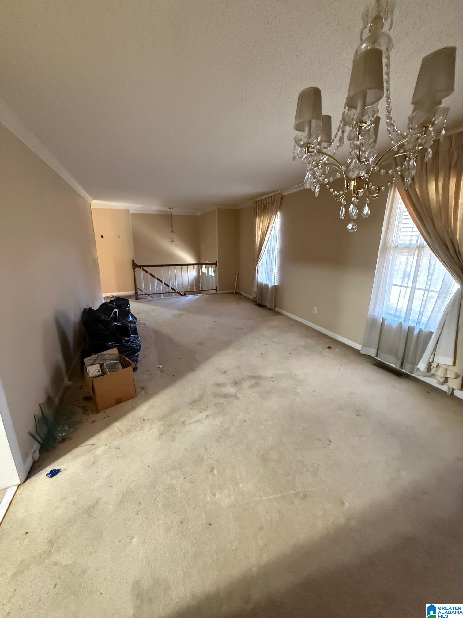 840 HONEYSUCKLE LANE