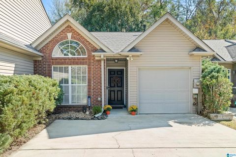 562 CAHABA MANOR DRIVE PELHAM AL 35124