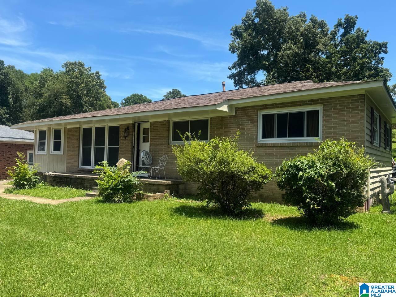 Photo 1 of 27 — 2226 SHADES AVENUE, FLORENCE, AL 35630