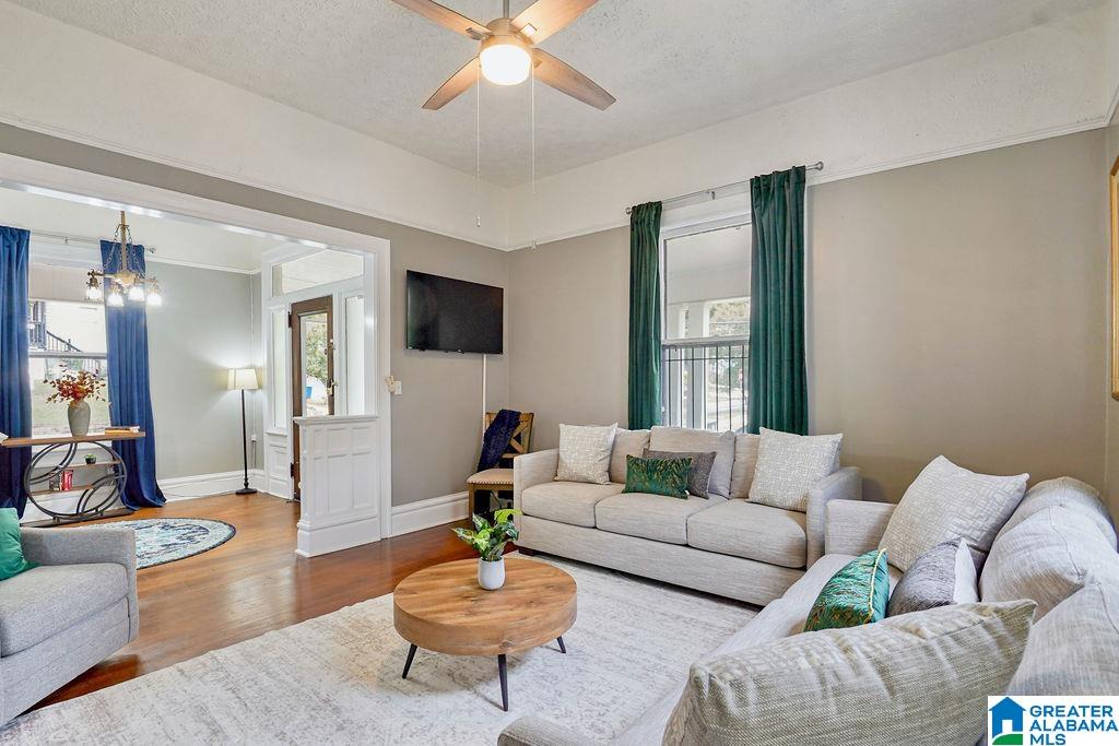 1402 17TH STREET S