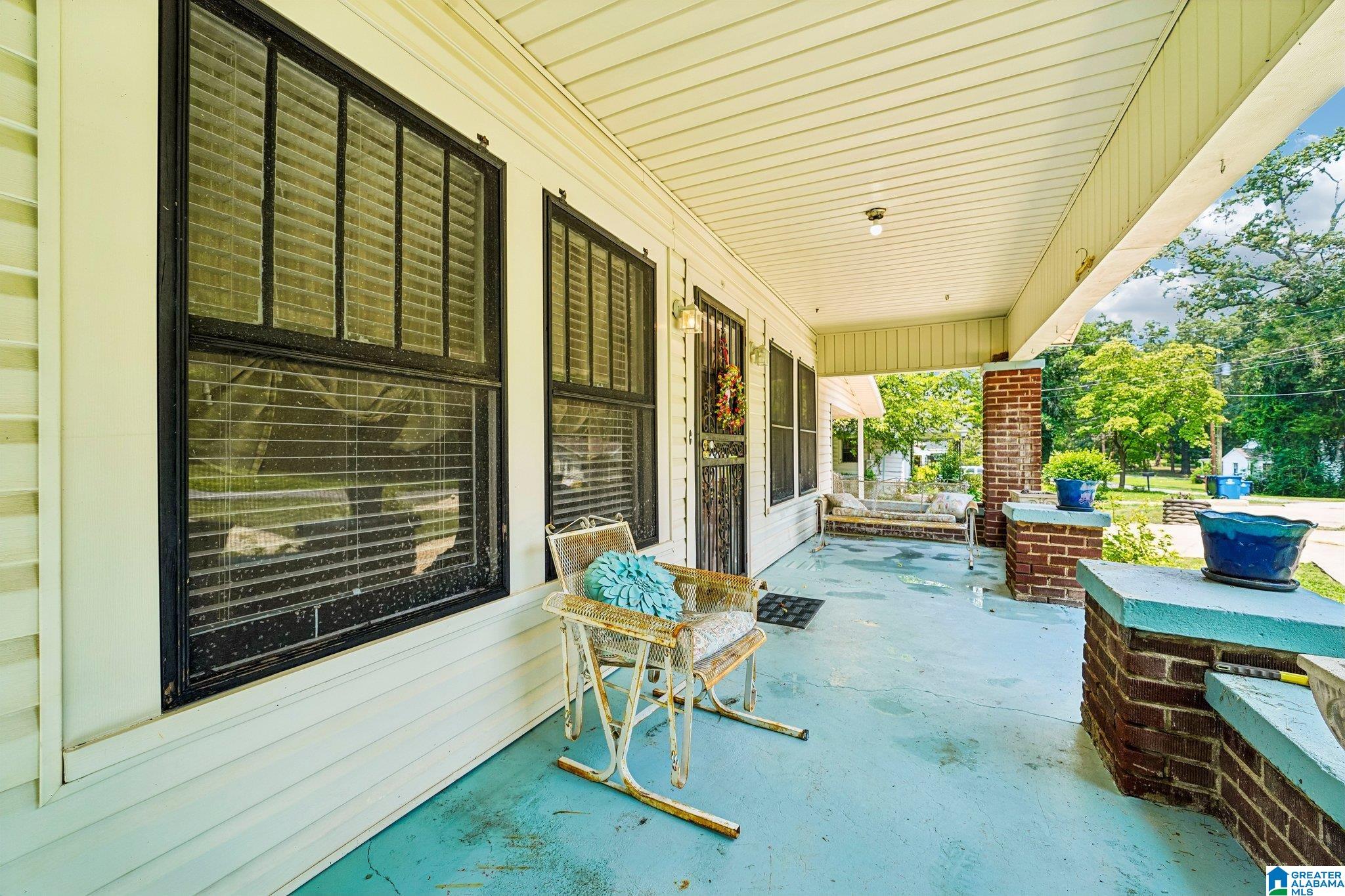 201 4TH AVENUE