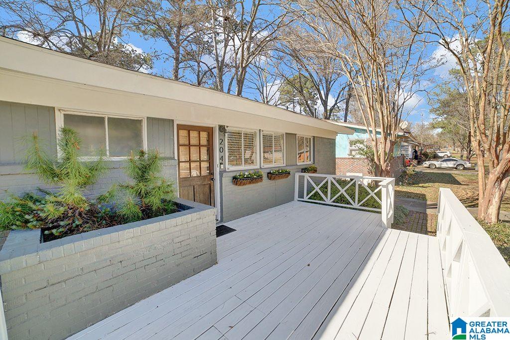 204 WOODSIDE DRIVE