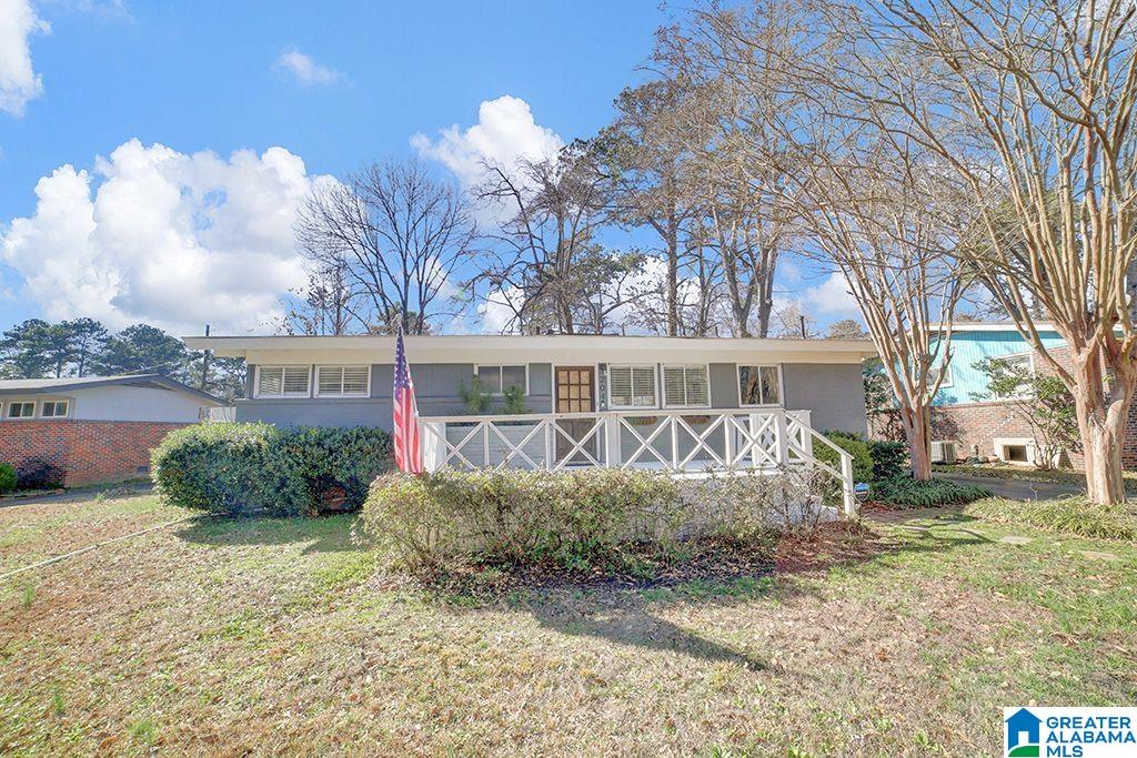 204 WOODSIDE DRIVE